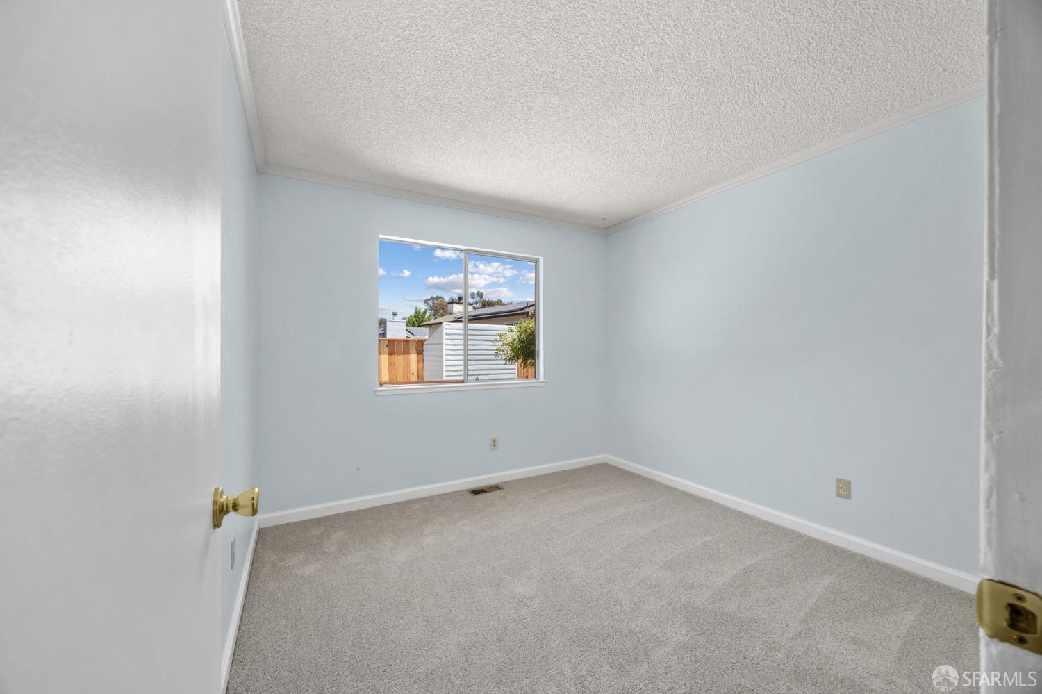35 Doral Way
