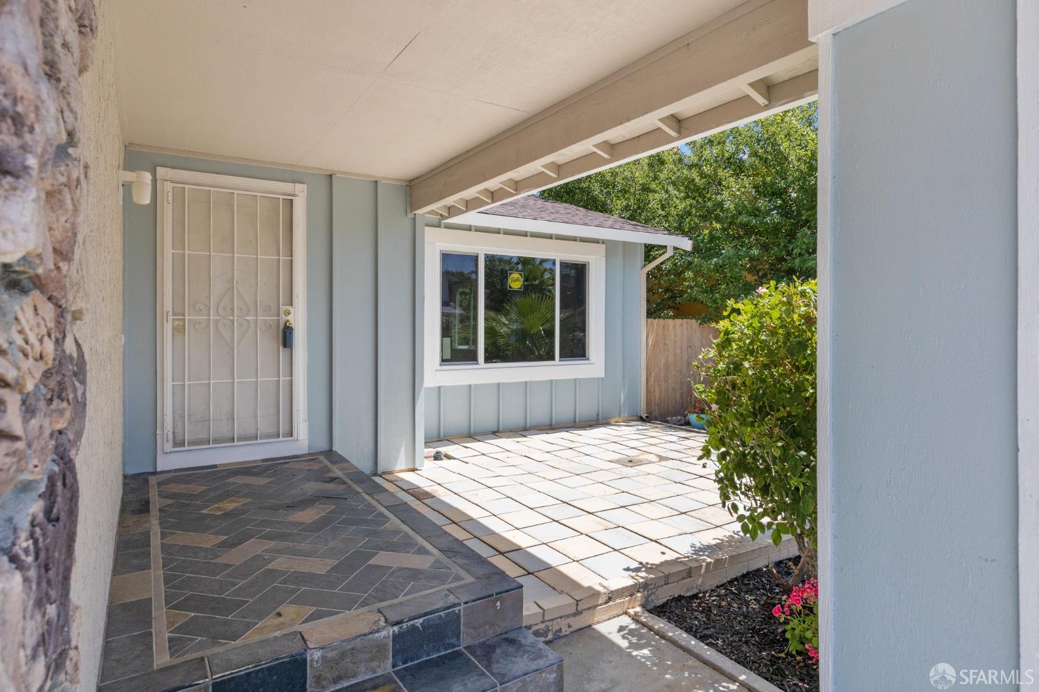 35 Doral Way