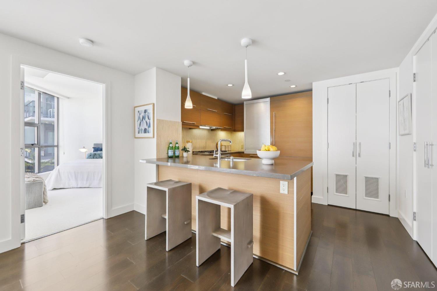 435 China Basin Street # 527