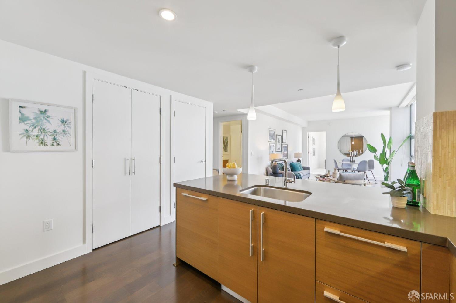435 China Basin Street # 527