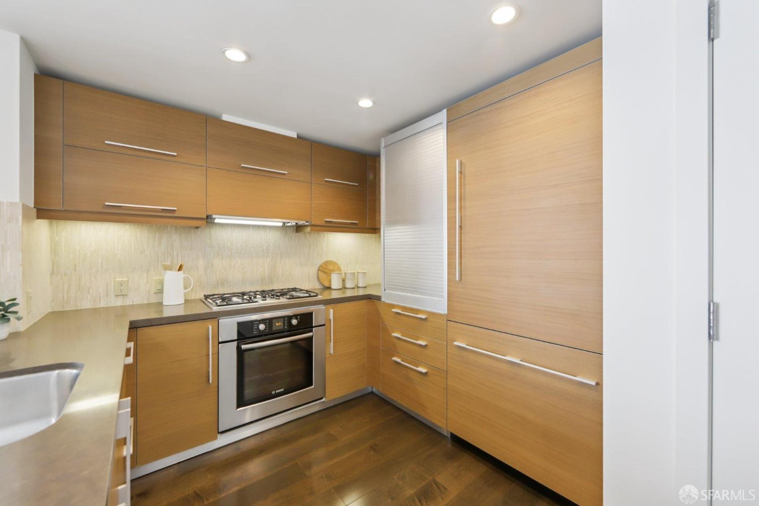 435 China Basin Street # 527