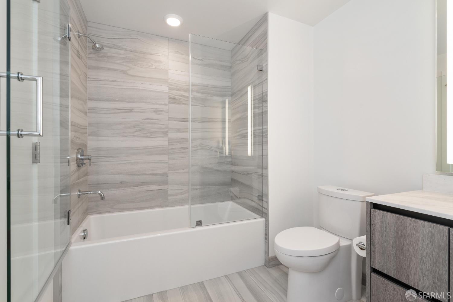 201 Folsom Street # 2A