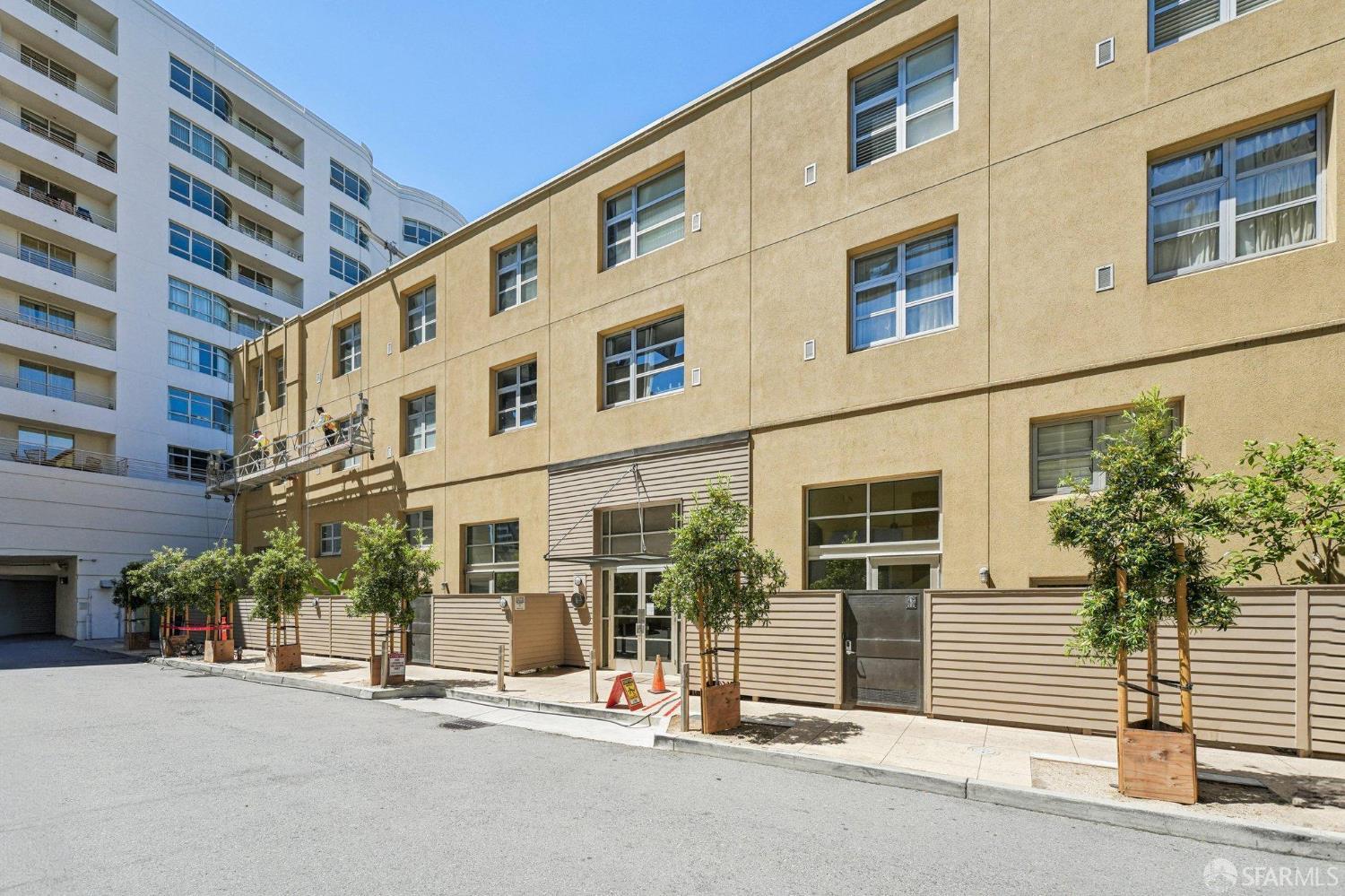 400 Spear Street # 203