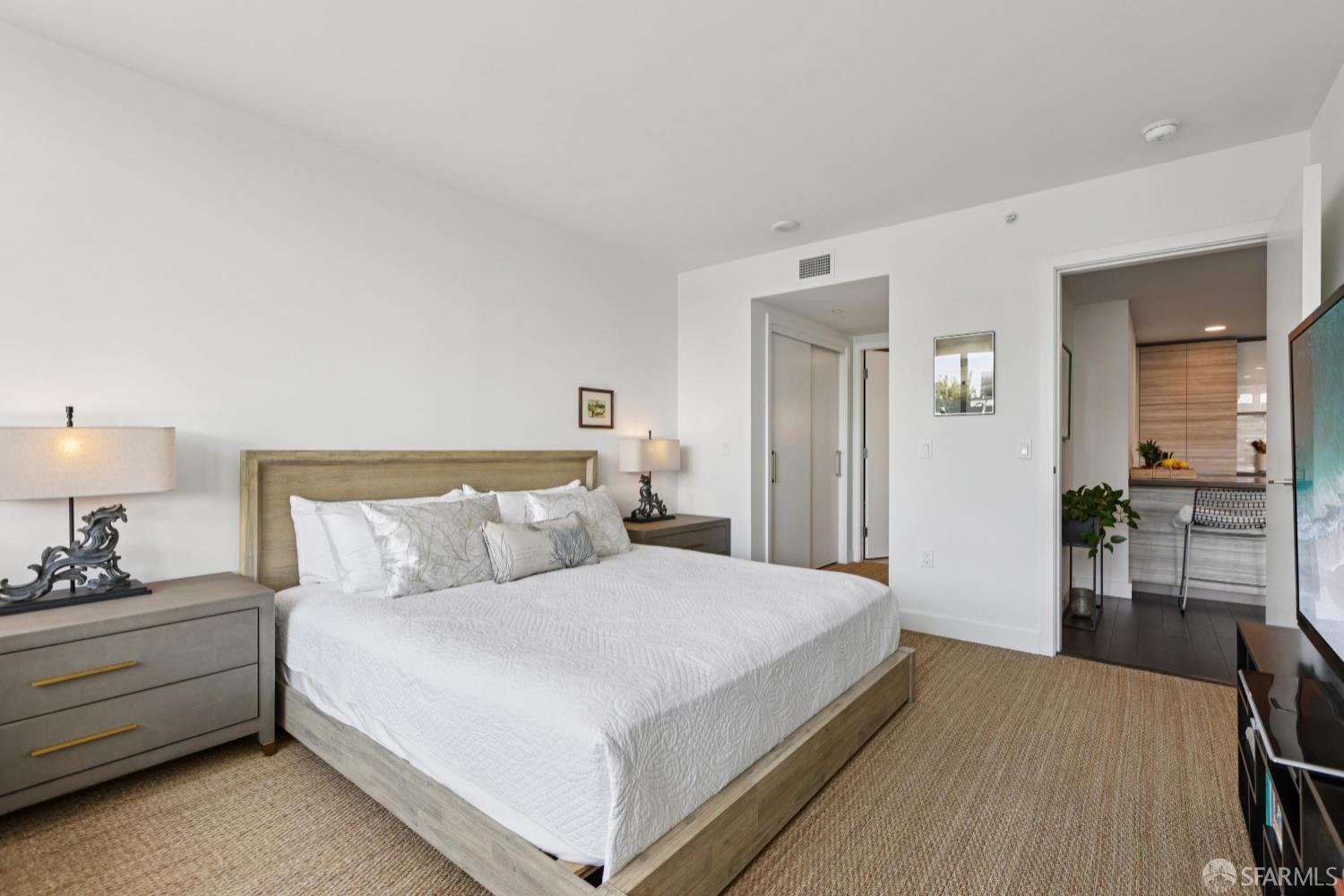 708 Long Bridge Street # 517