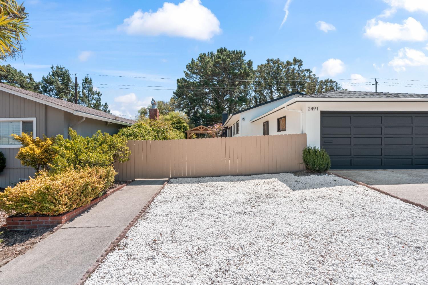 2491 Catalpa Way