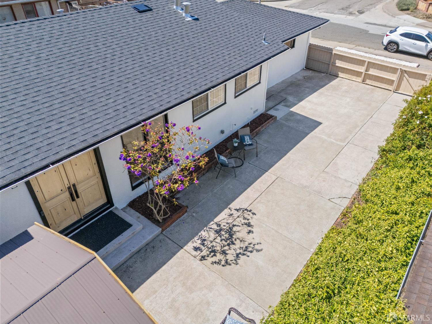 2491 Catalpa Way
