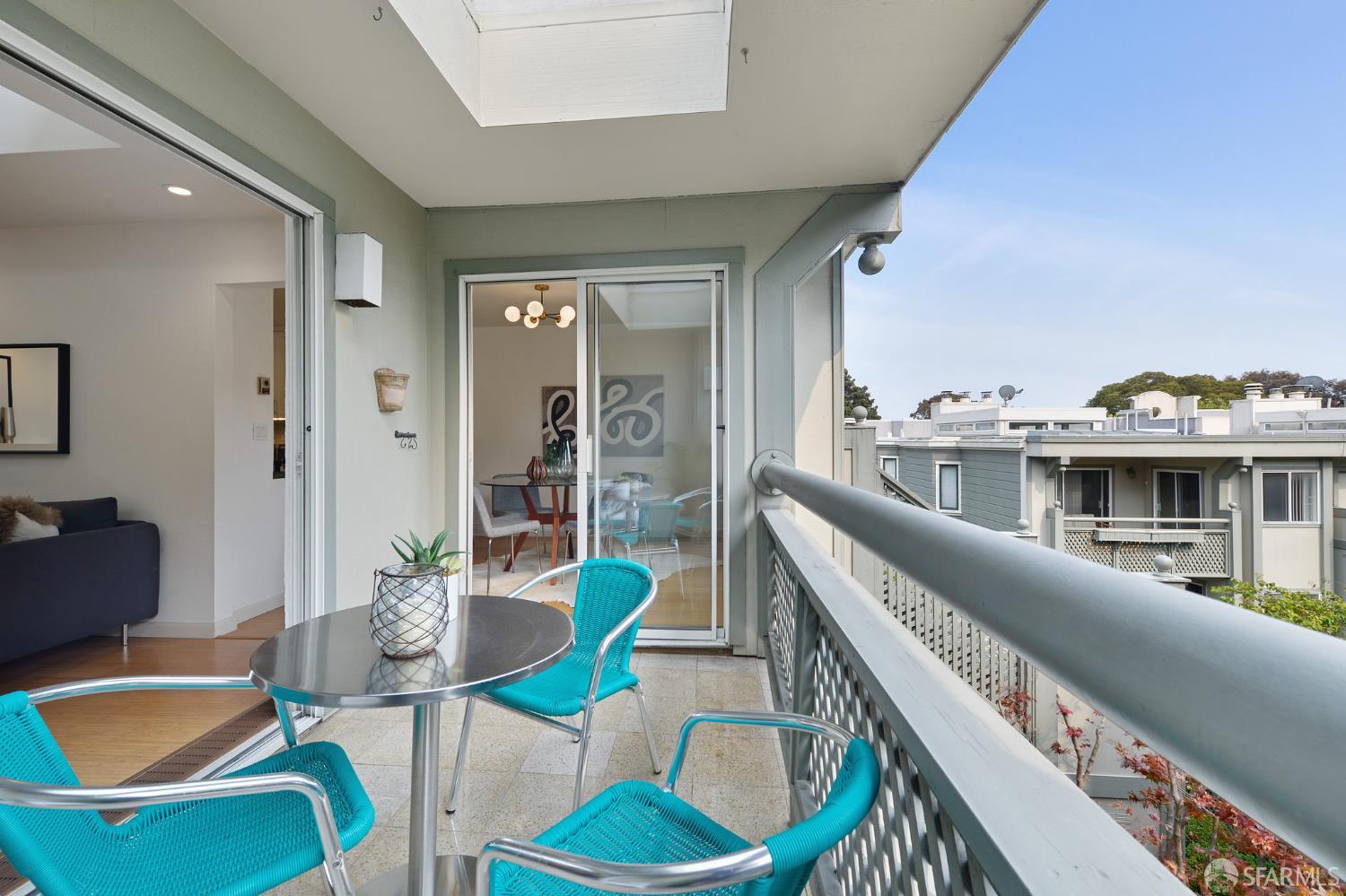 1909 Eddy Street # 3