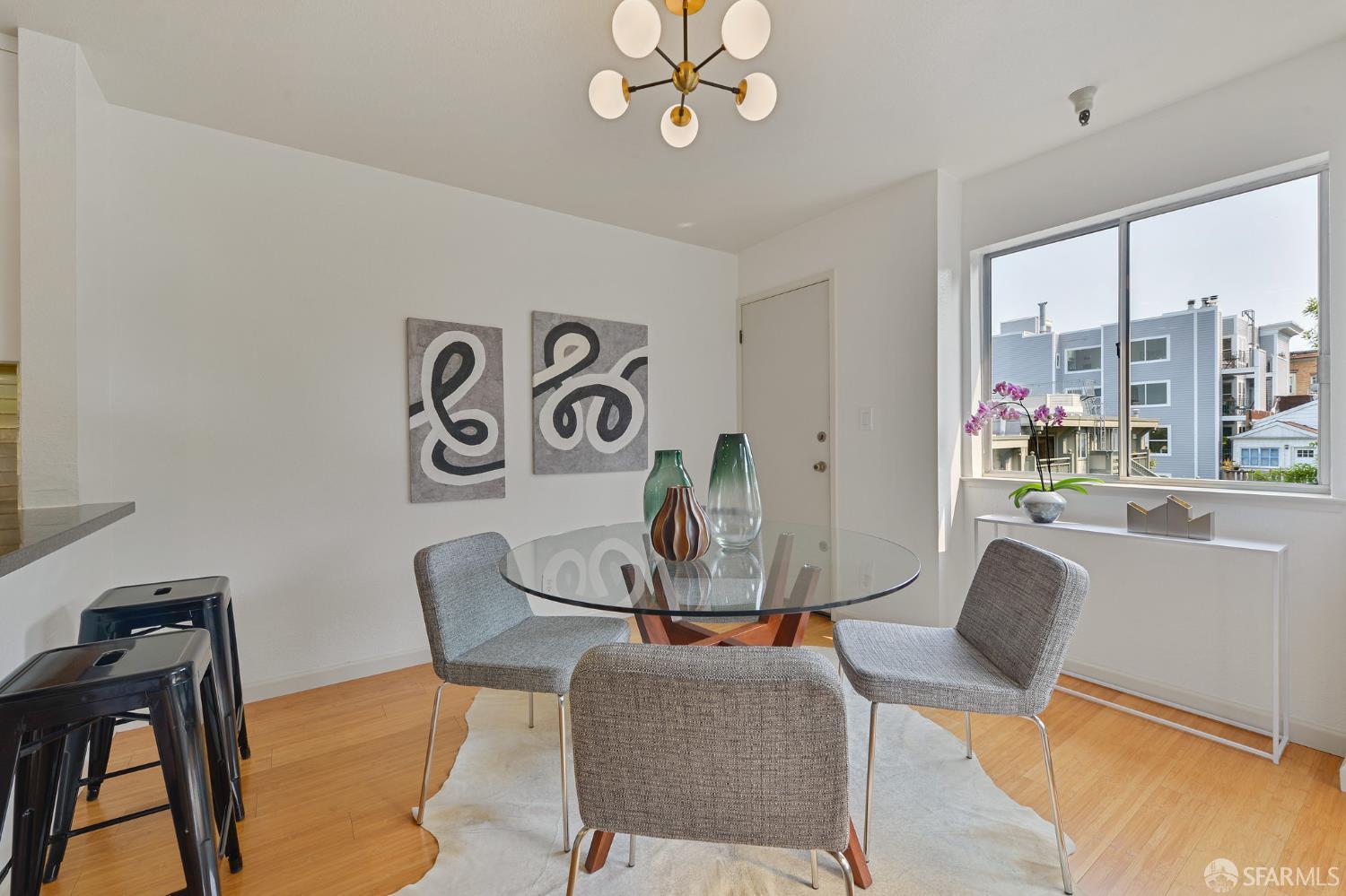 1909 Eddy Street # 3