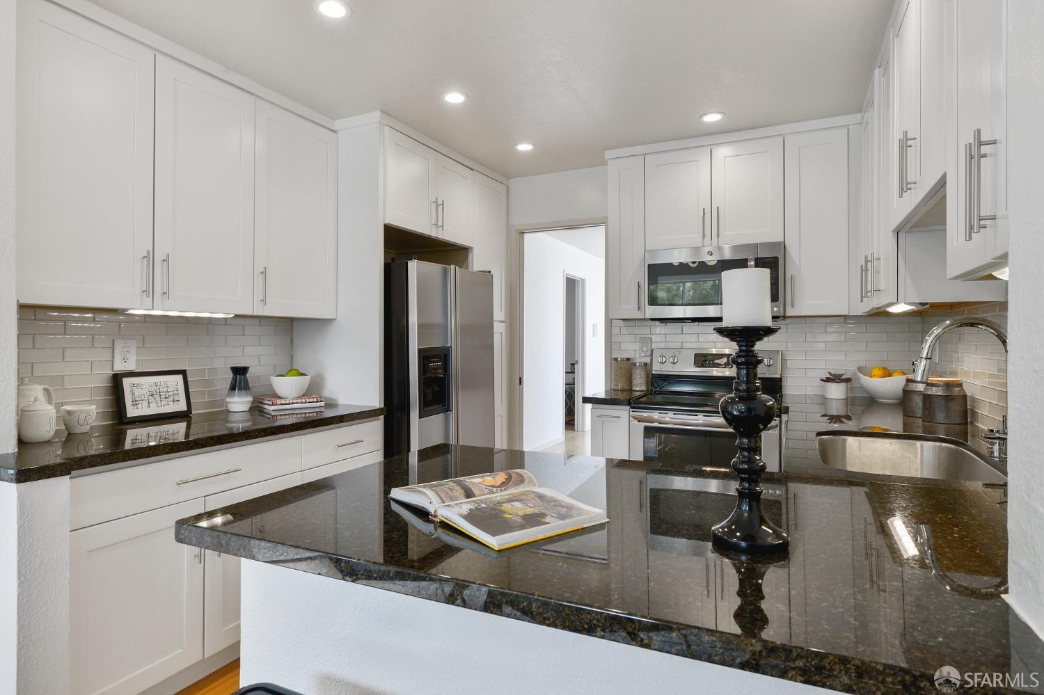 1909 Eddy Street # 3