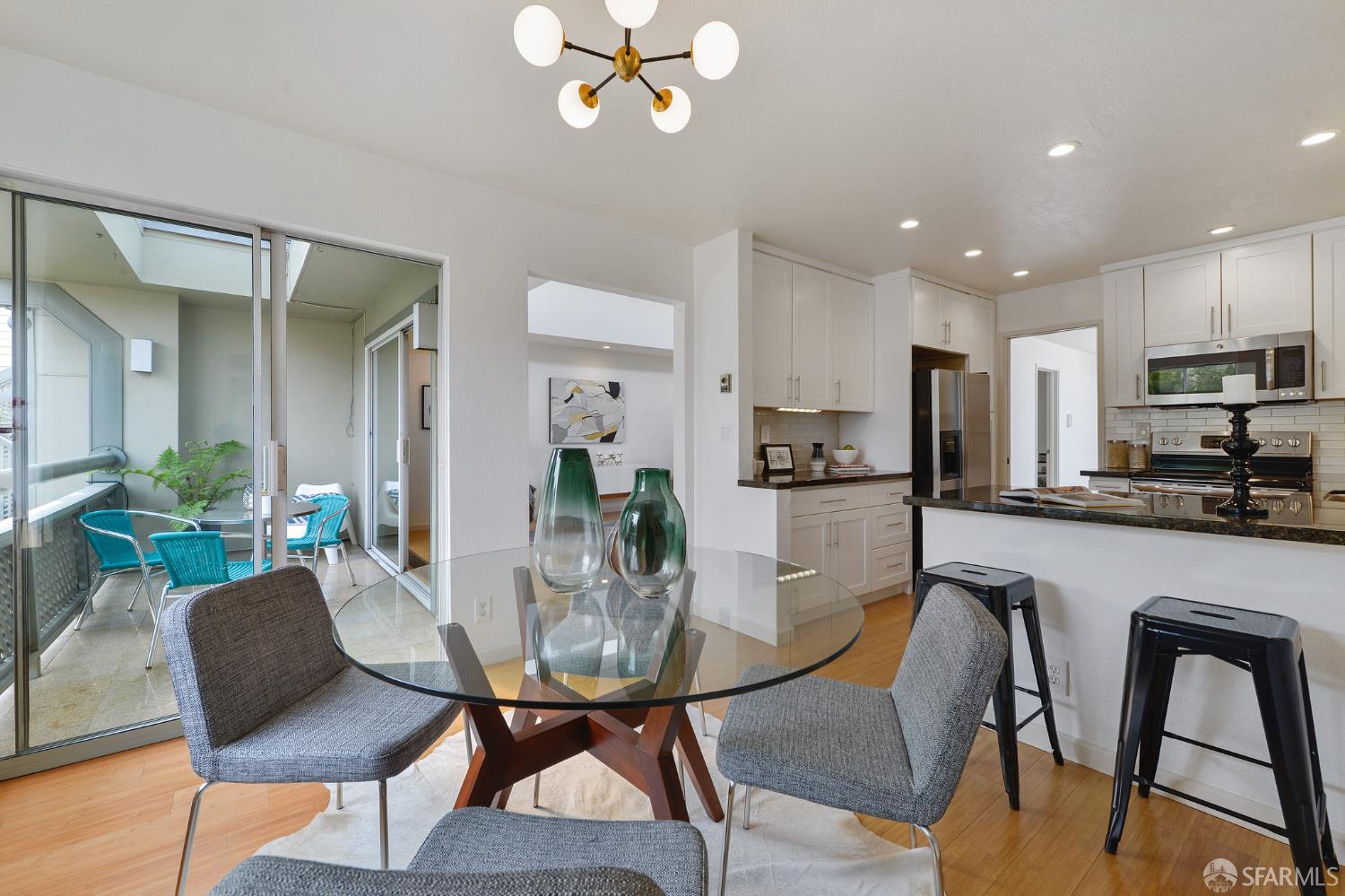 1909 Eddy Street # 3