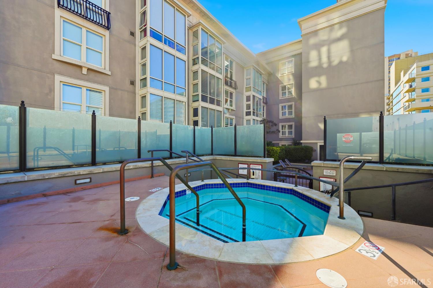 1483 Sutter Street # 405