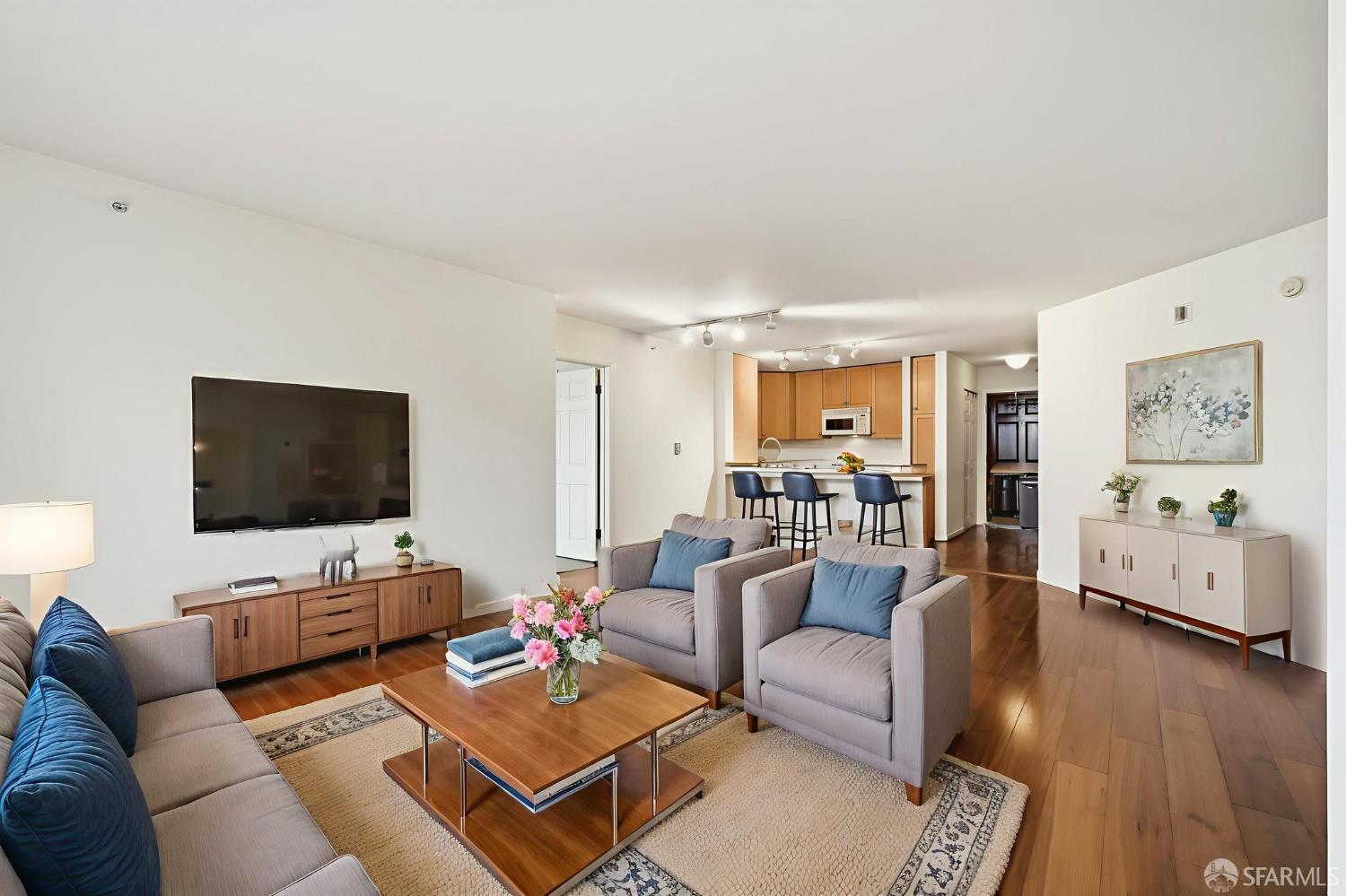 1483 Sutter Street # 405