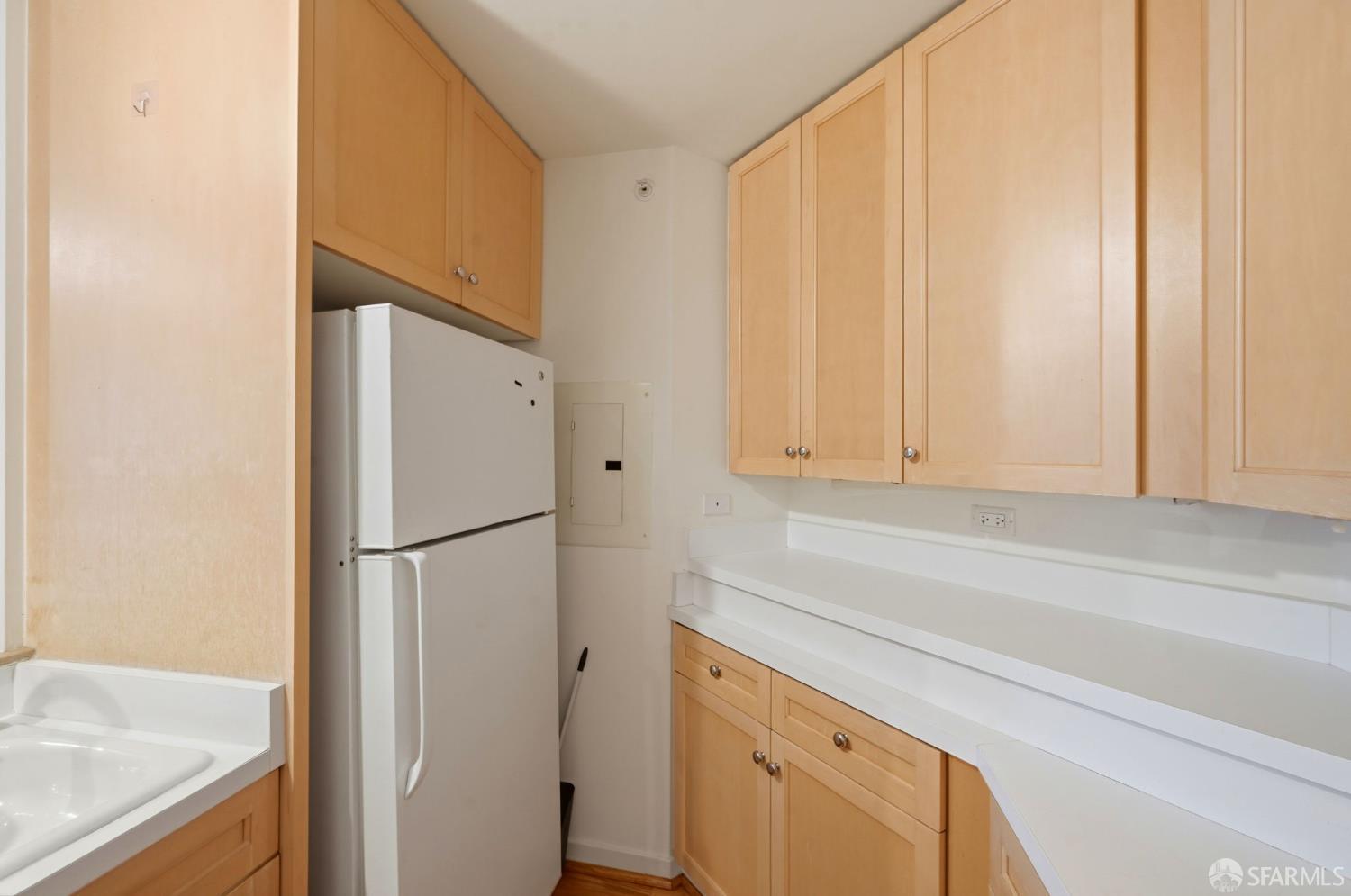 1483 Sutter Street # 405
