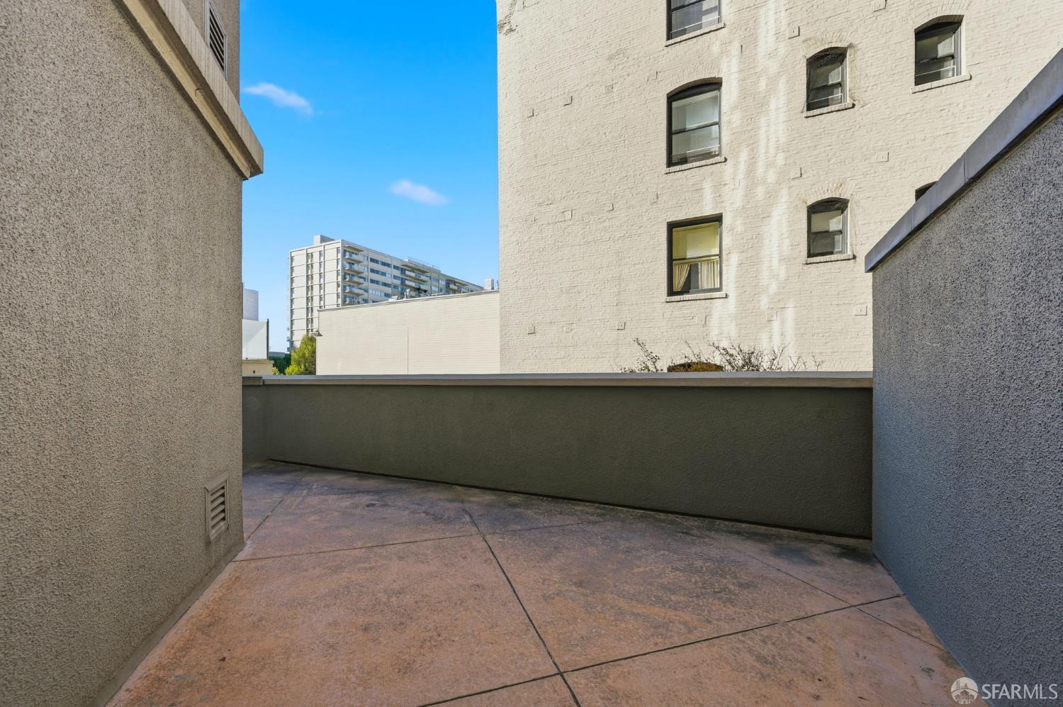1483 Sutter Street # 405