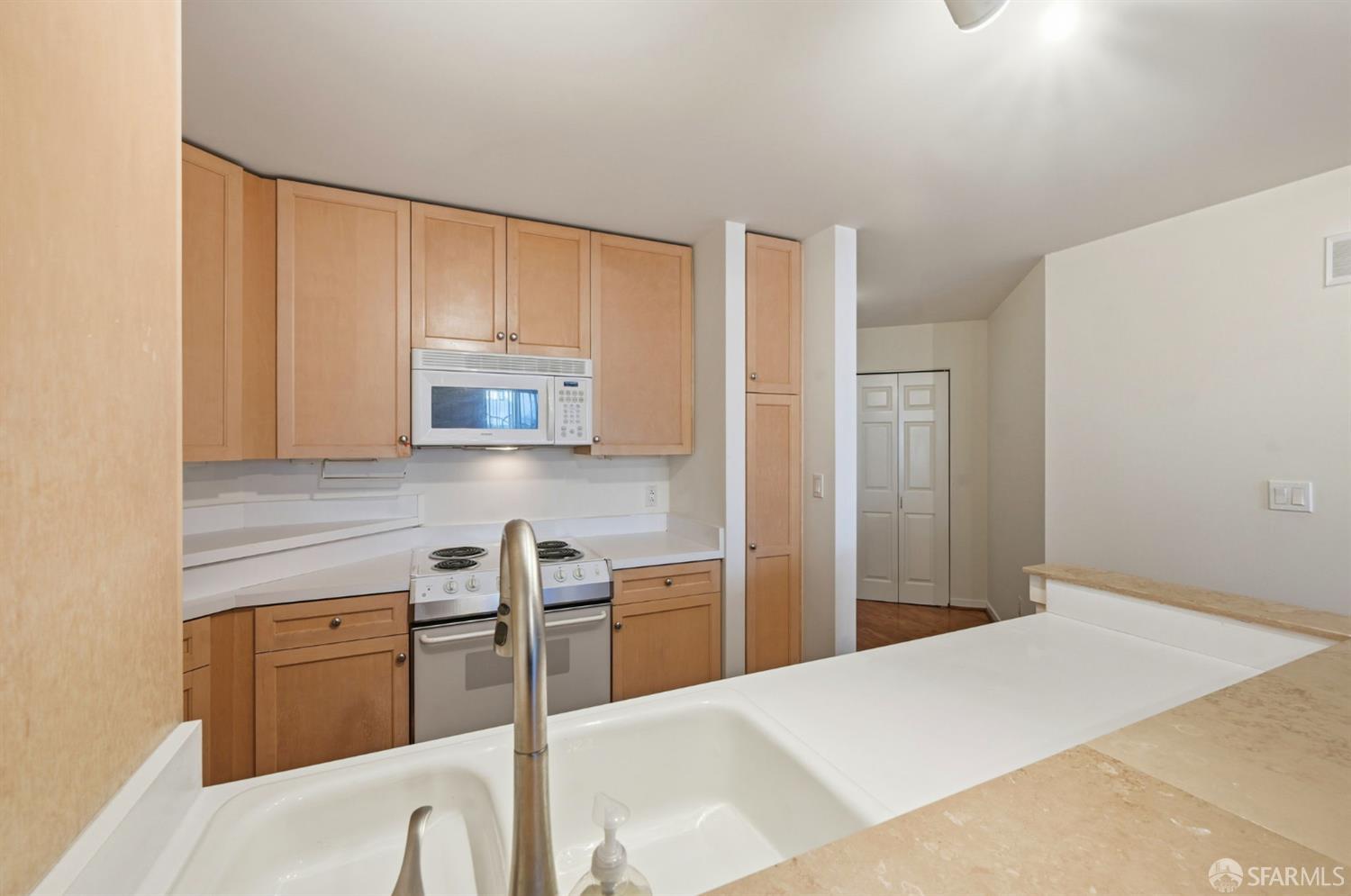 1483 Sutter Street # 405
