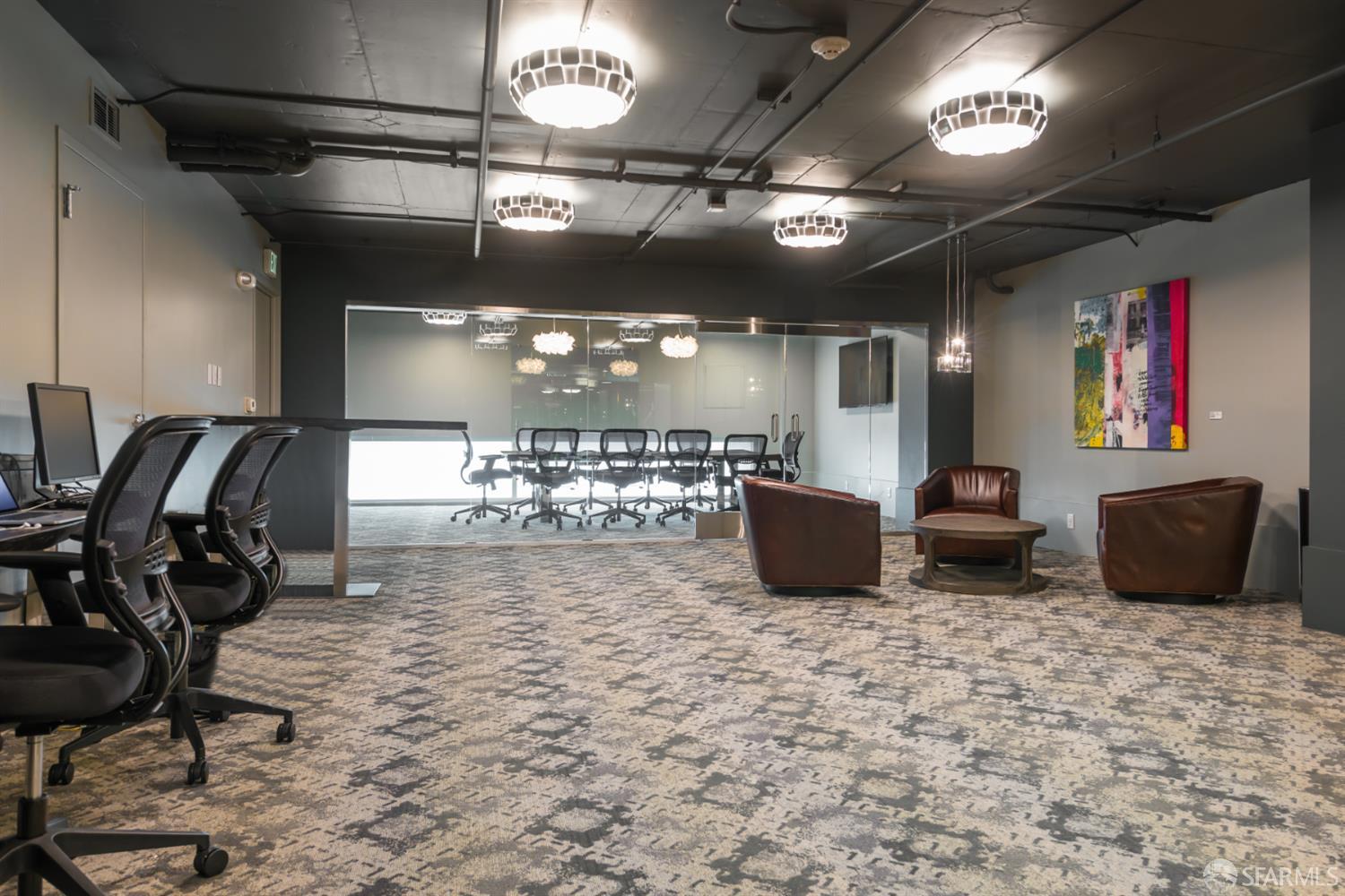 555 4th Street # 902