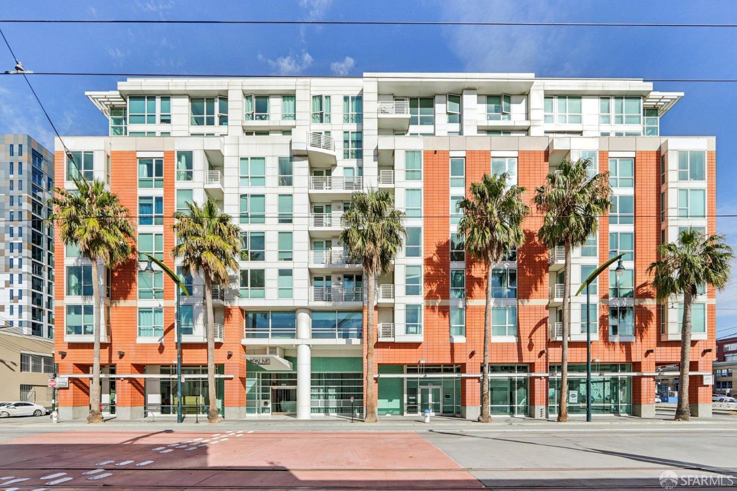 555 4th Street # 902