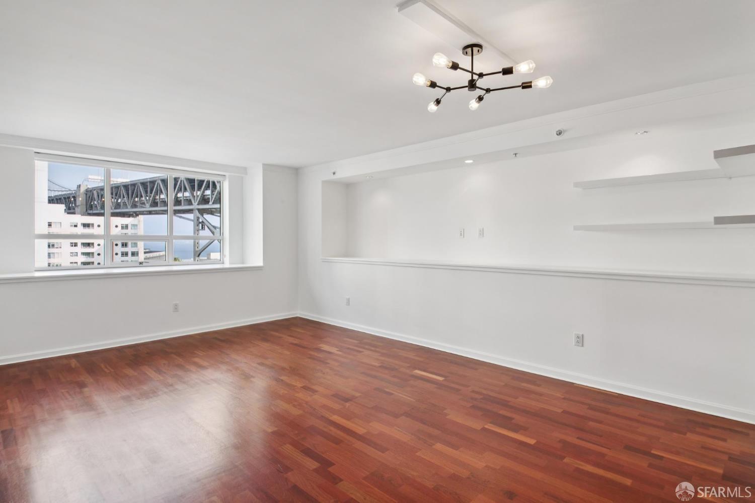 400 Beale Street # 907
