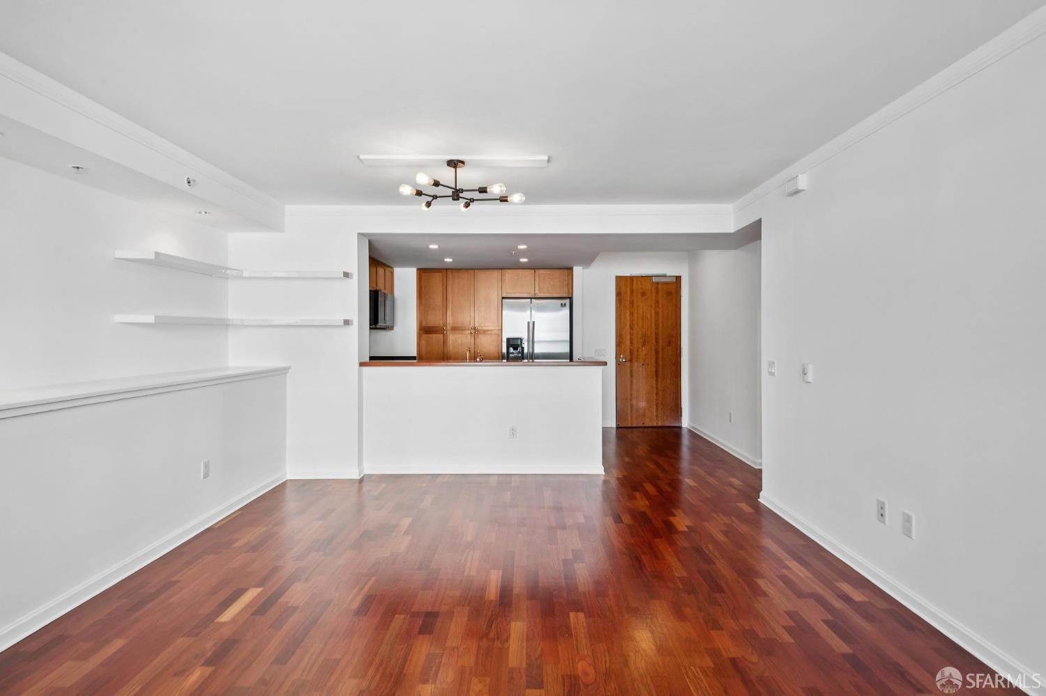 400 Beale Street # 907