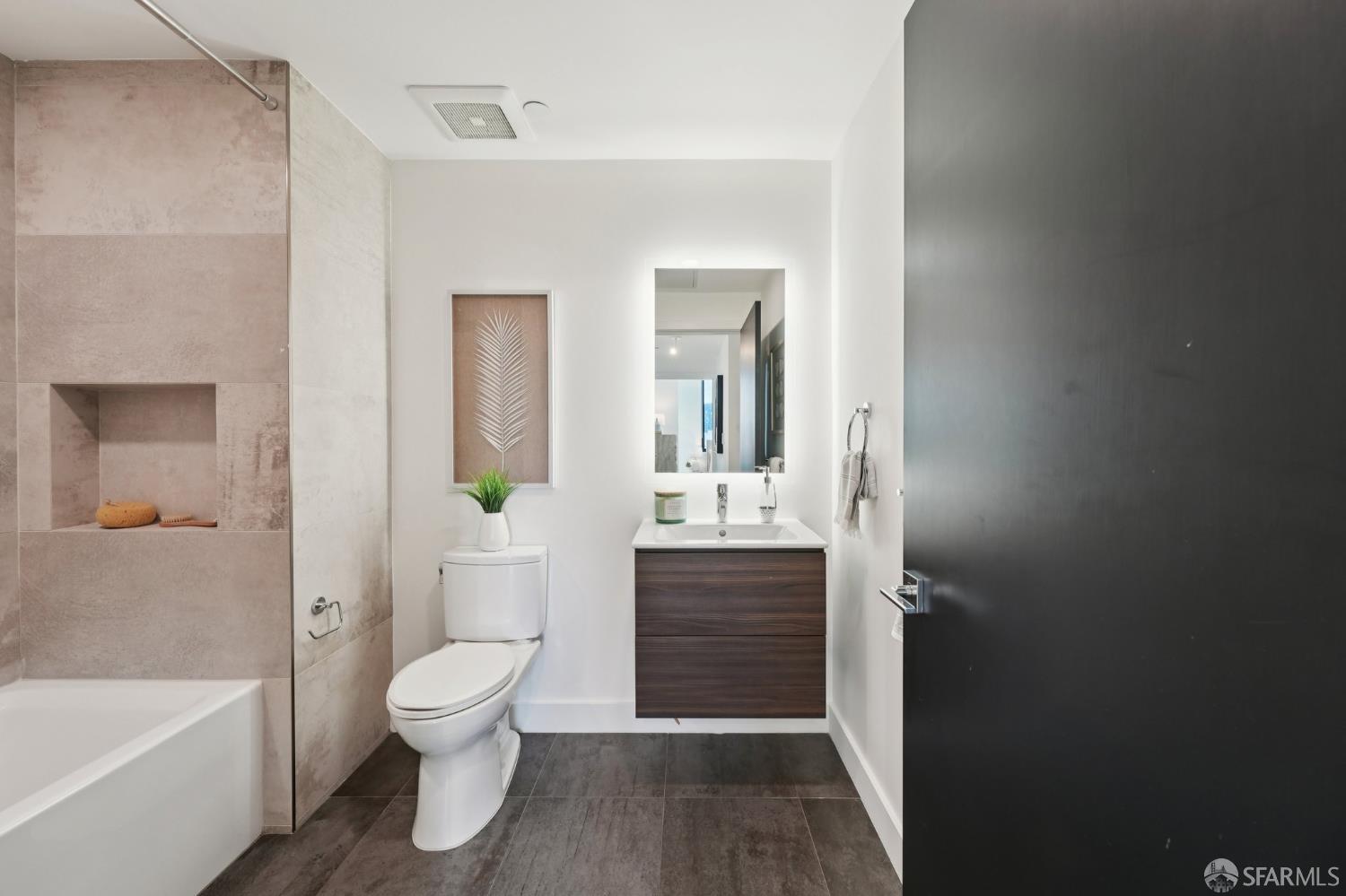 3620 Cesar Chavez Street # 503