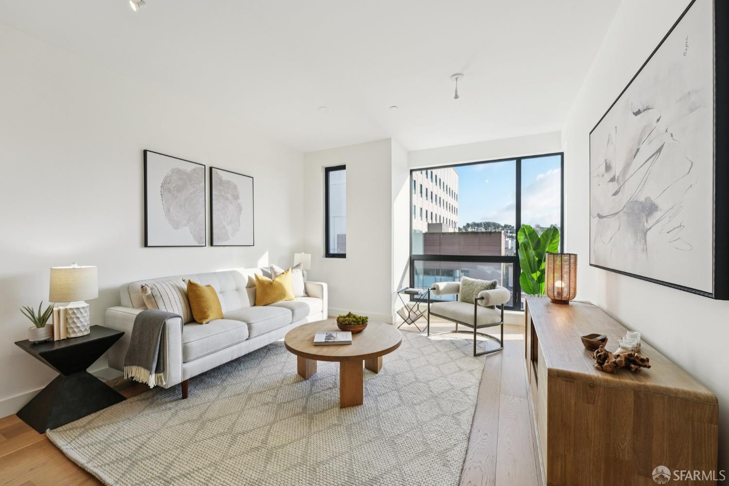 3620 Cesar Chavez Street # 503