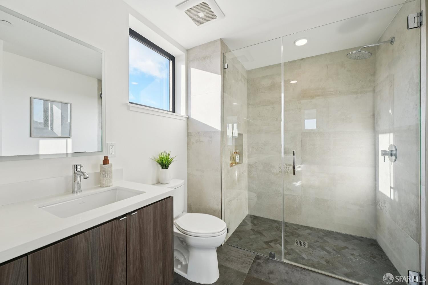 3620 Cesar Chavez Street # 503