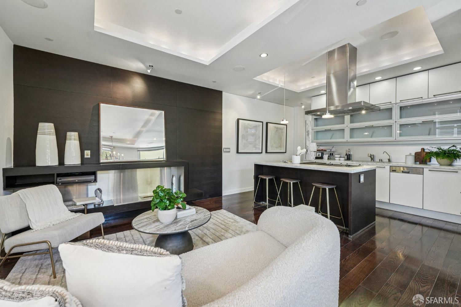 400 Spear Street # 203