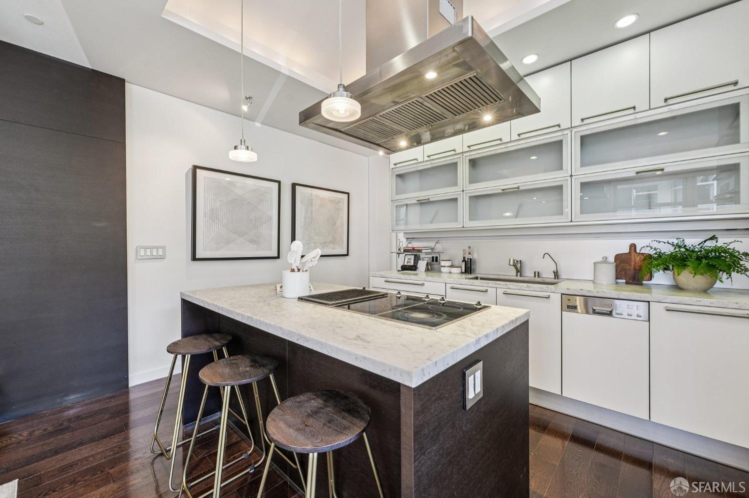 400 Spear Street # 203