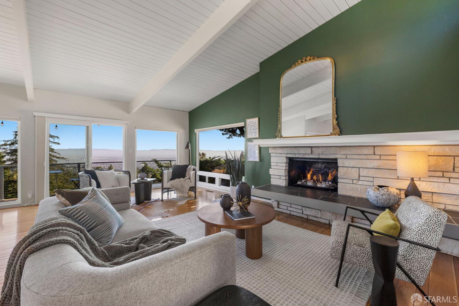 6639 Colton/ Moringstar Ct Boulevard