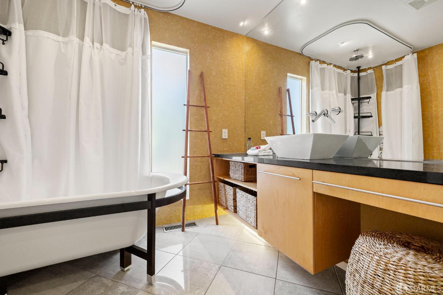 6639 Colton/ Moringstar Ct Boulevard