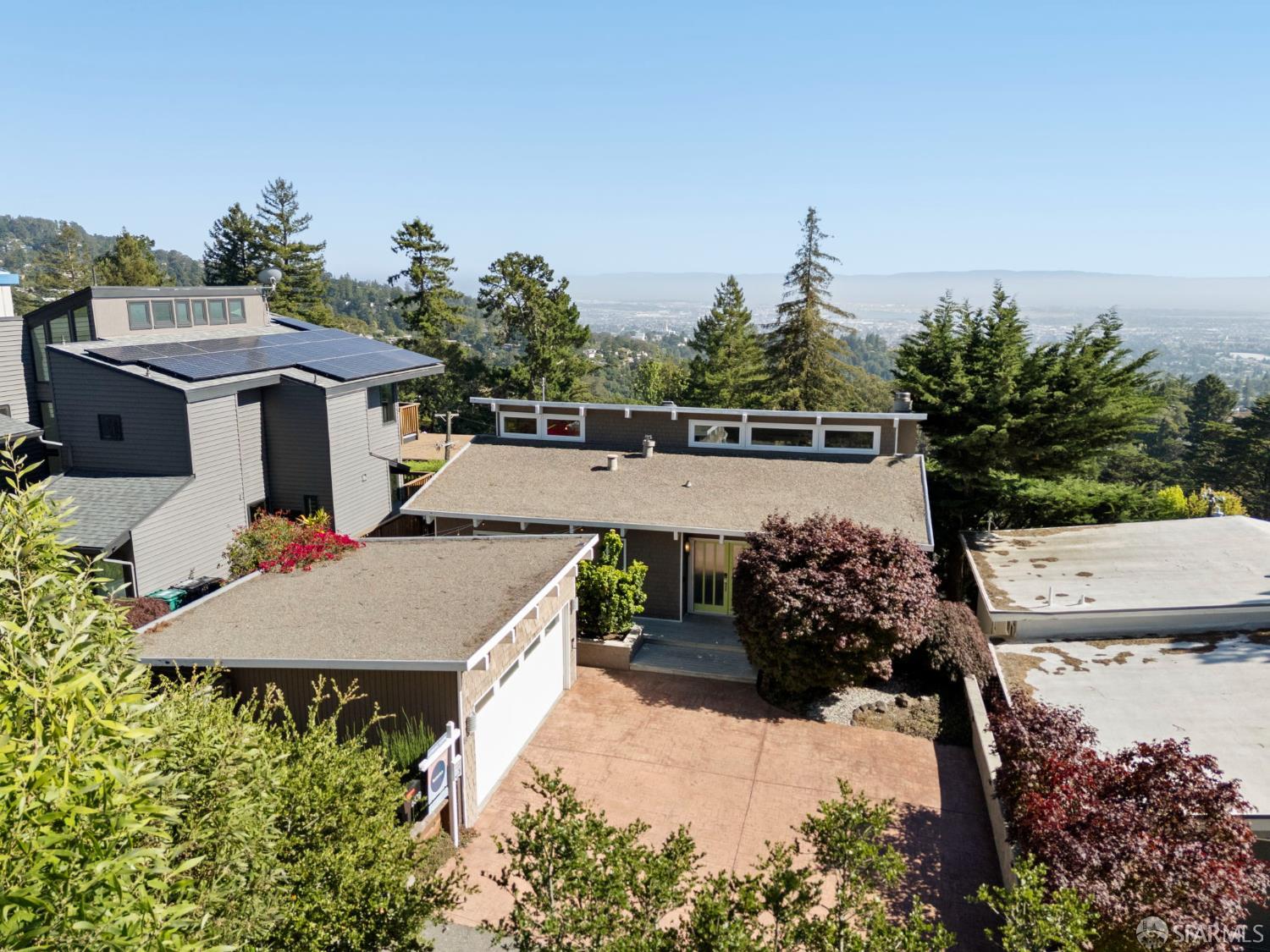 6639 Colton/ Moringstar Ct Boulevard