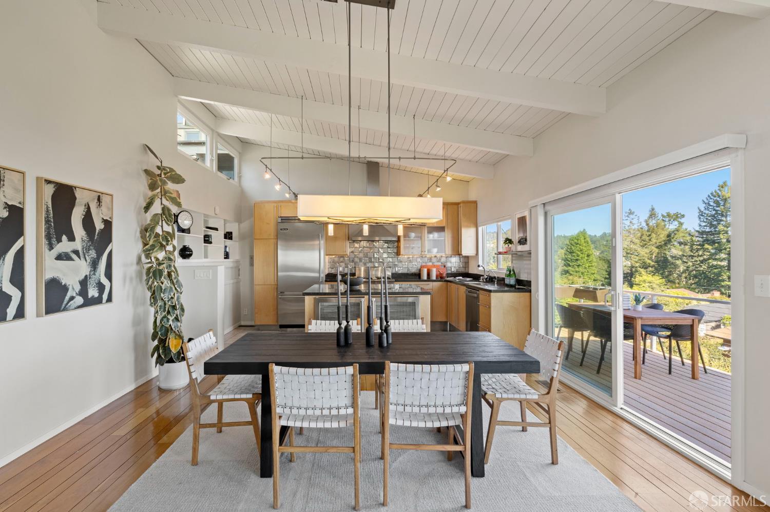 6639 Colton/ Moringstar Ct Boulevard