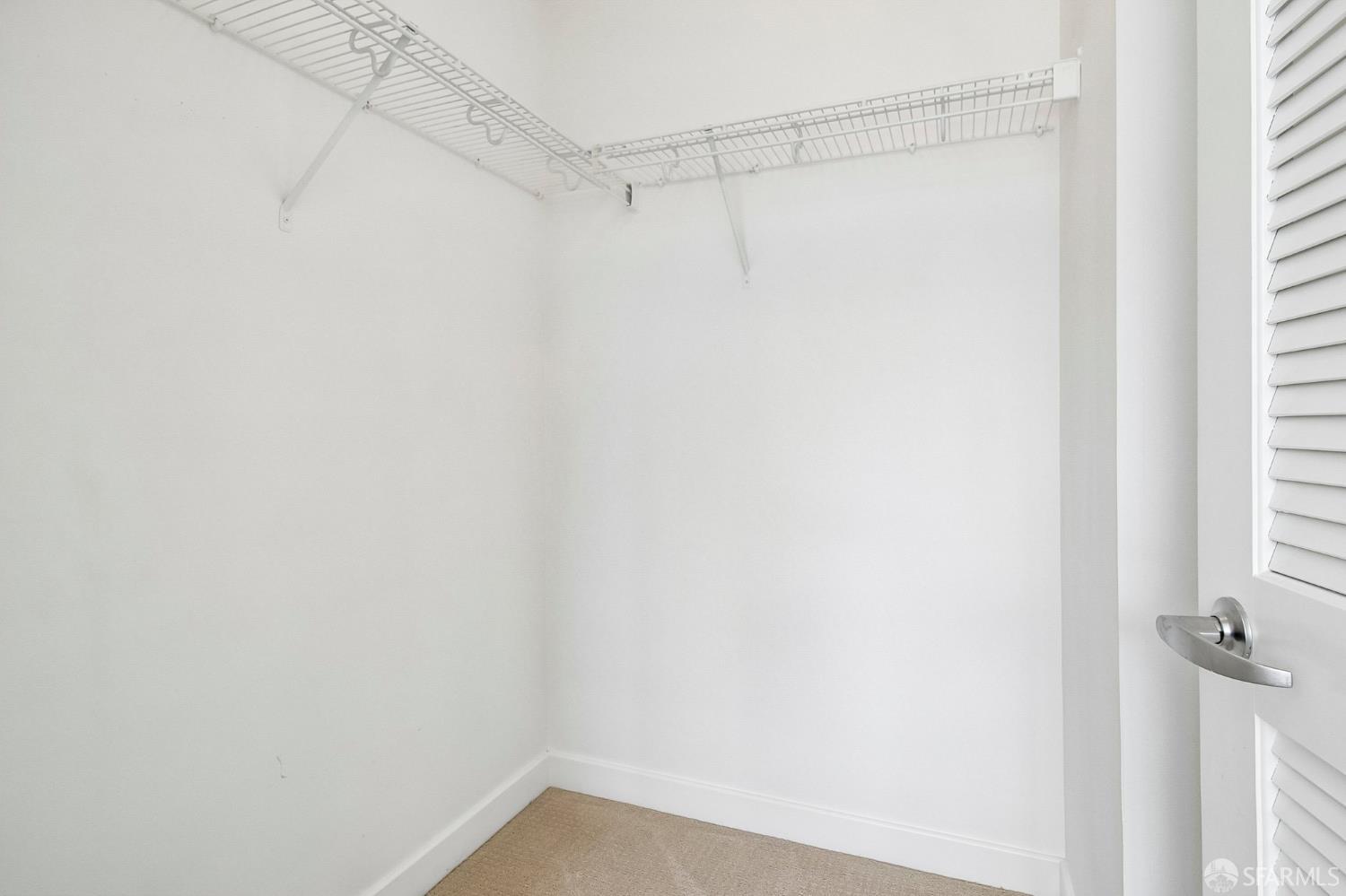 250 King Street # 572