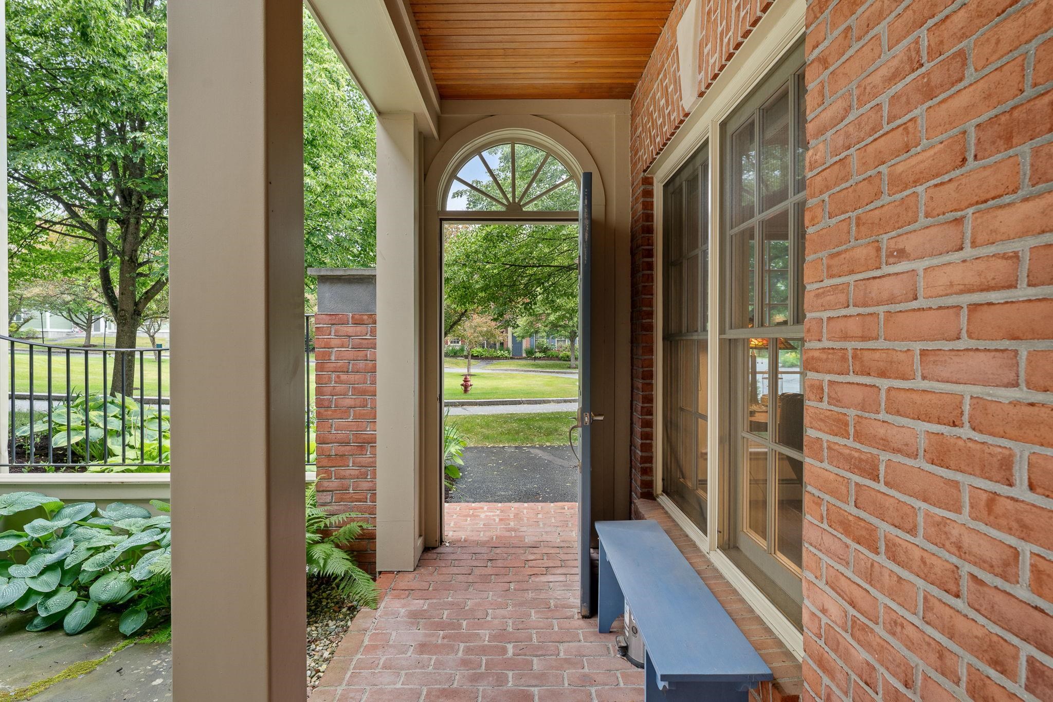 36 Stonehurst Common