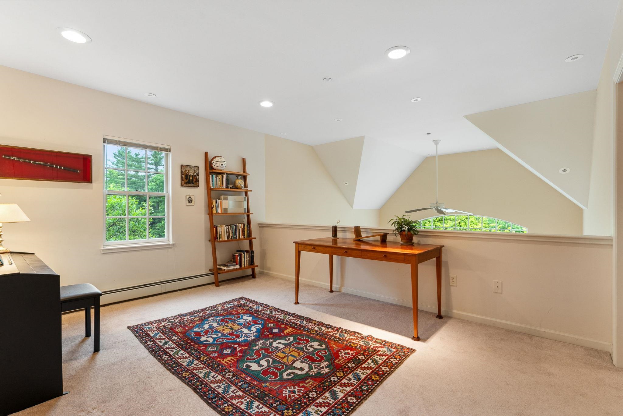 36 Stonehurst Common