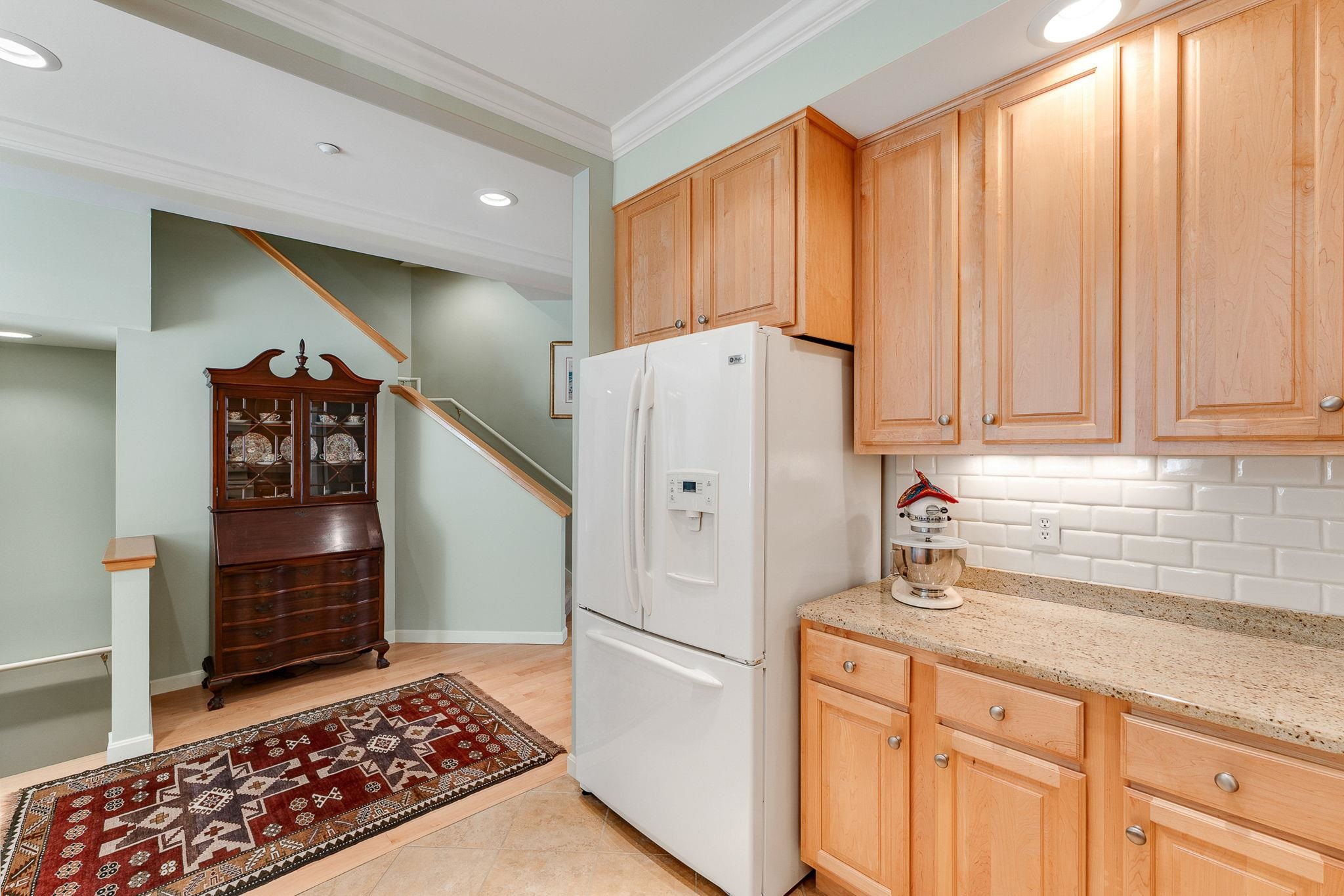 31 Forest Edge Drive