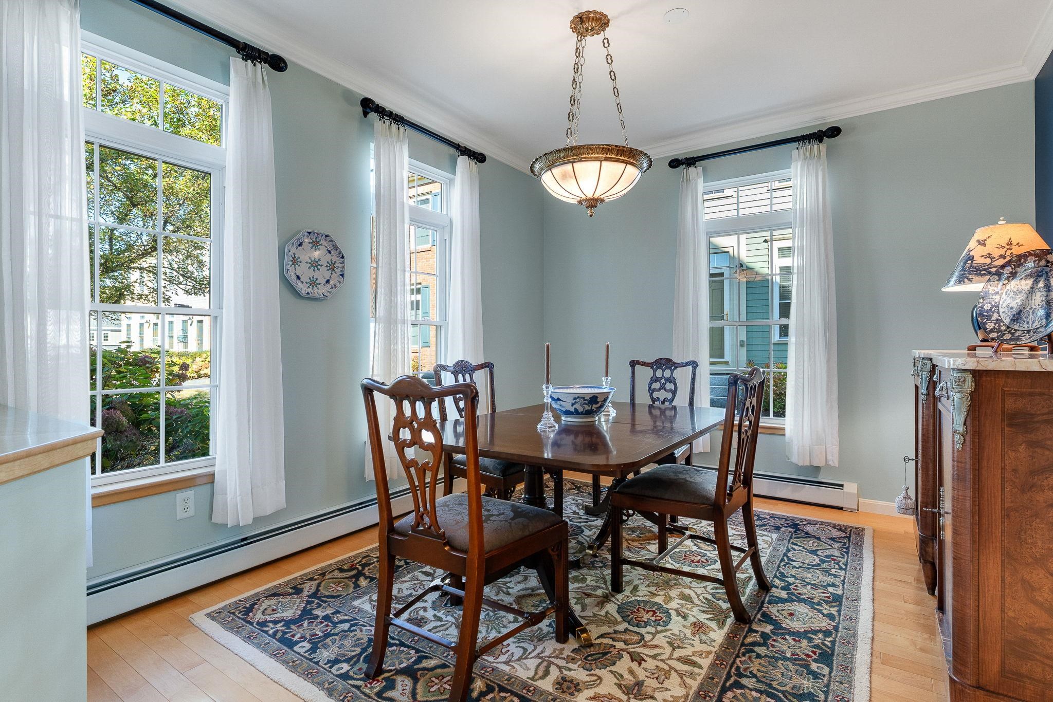 31 Forest Edge Drive