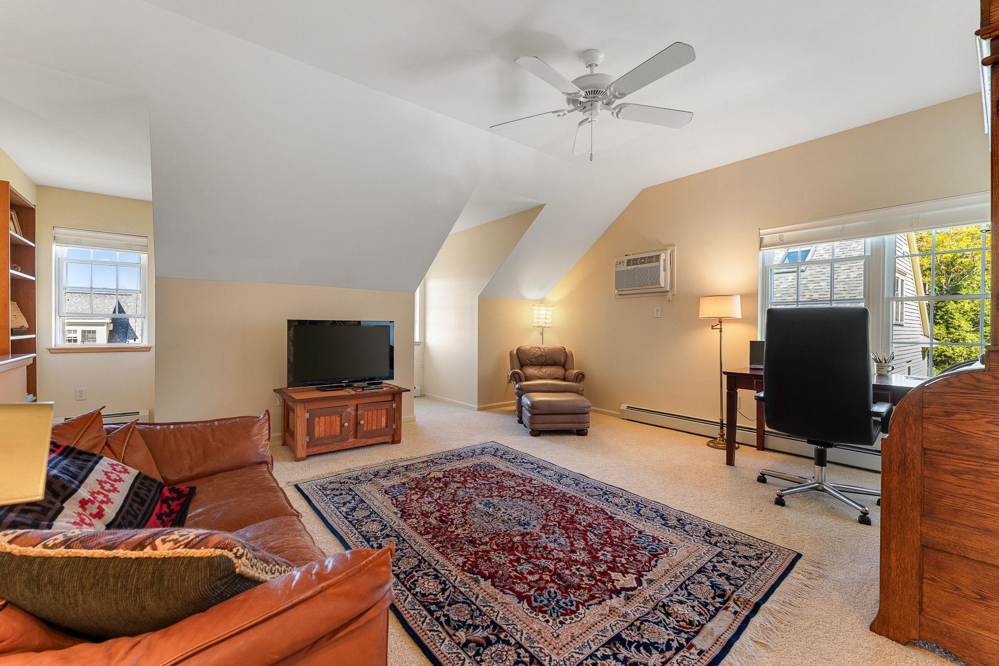 31 Forest Edge Drive