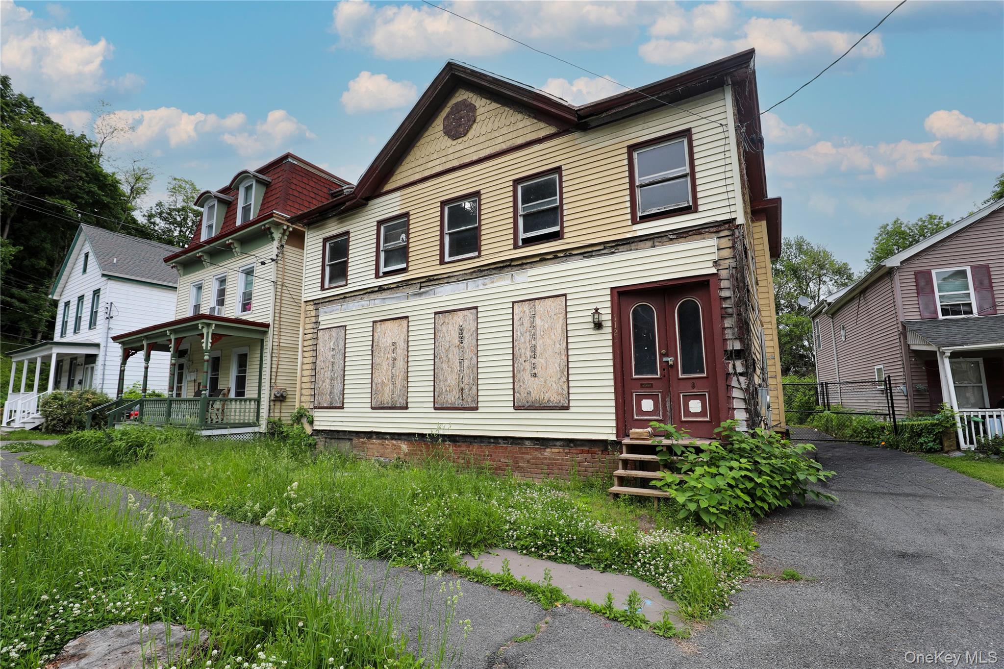 112 Hone Street