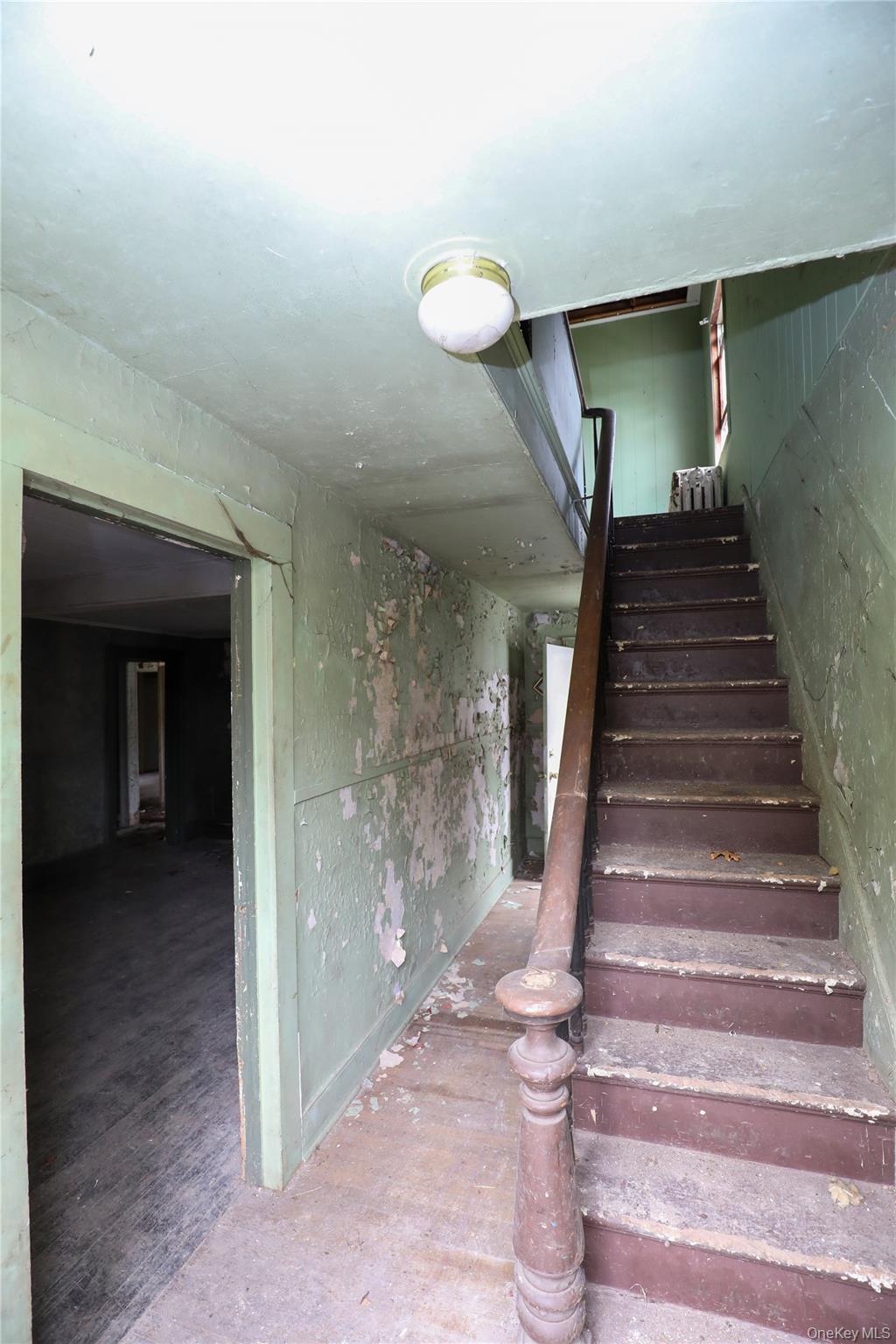 112 Hone Street