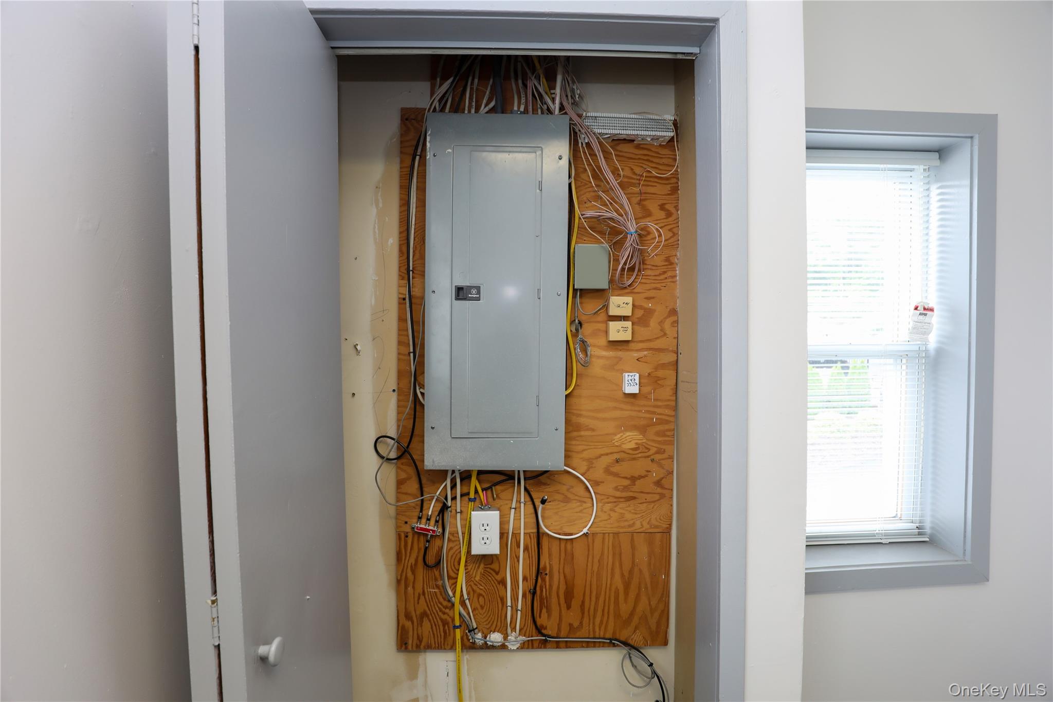 2905 Route 9W Unit: 2