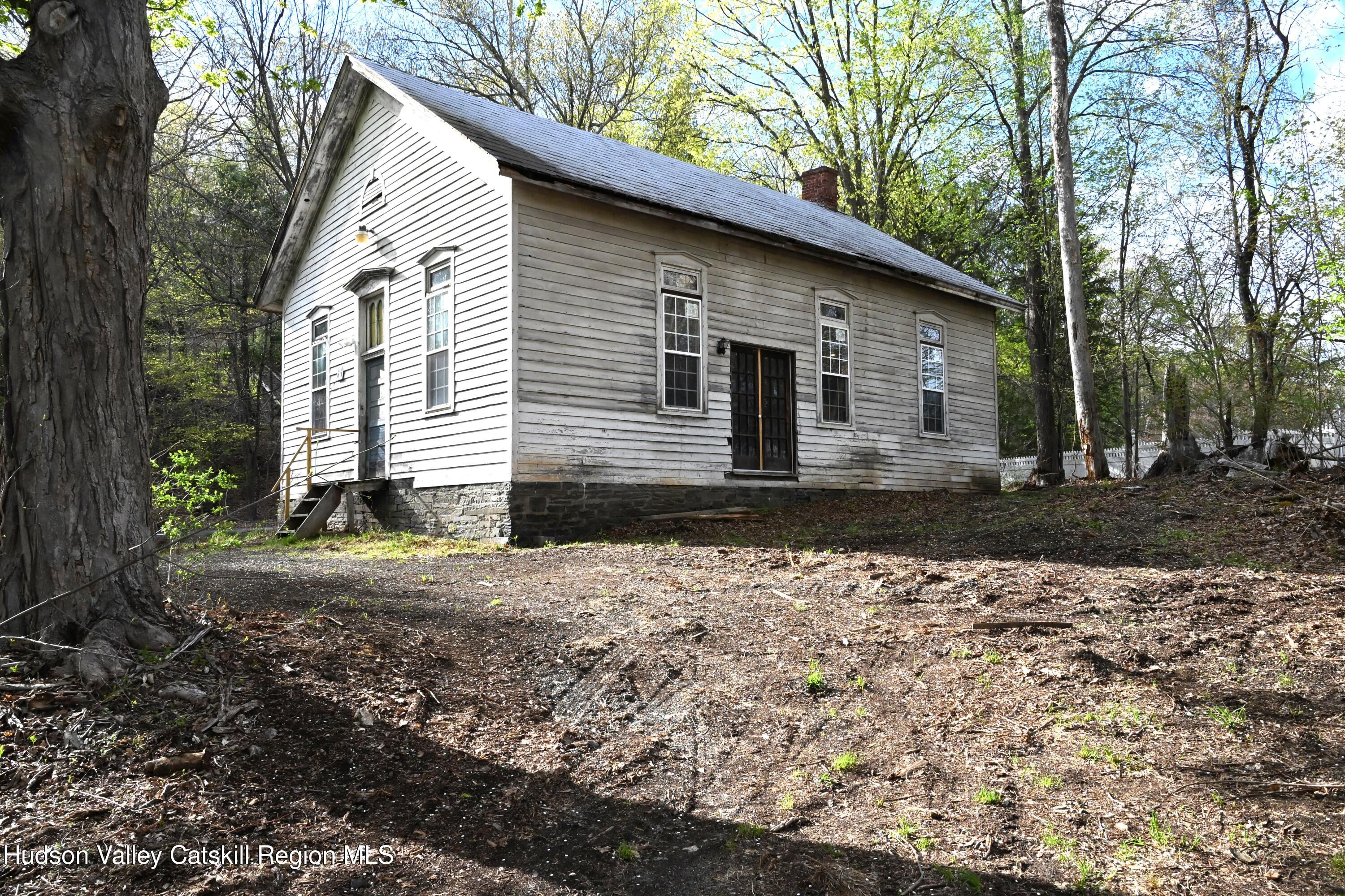 90 Sheehan Lane