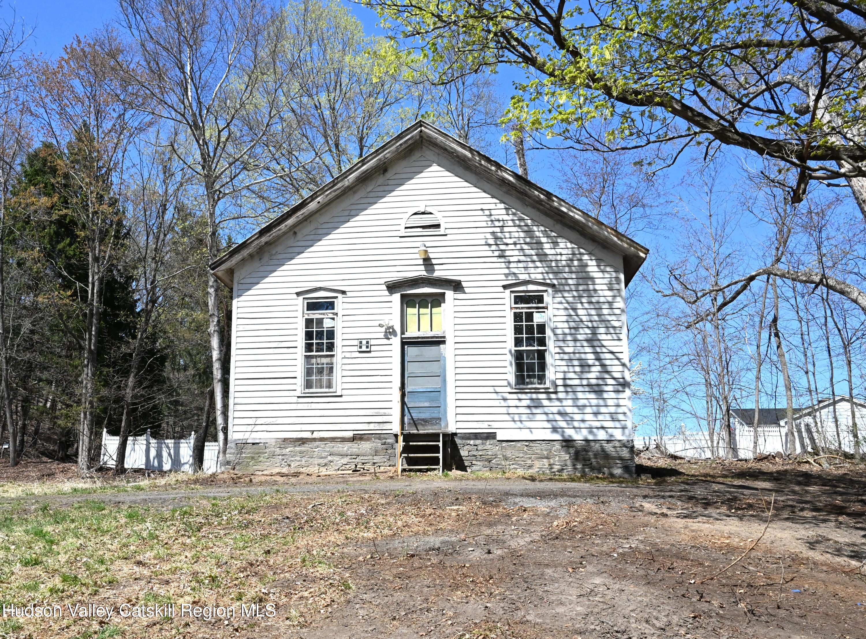 90 Sheehan Lane