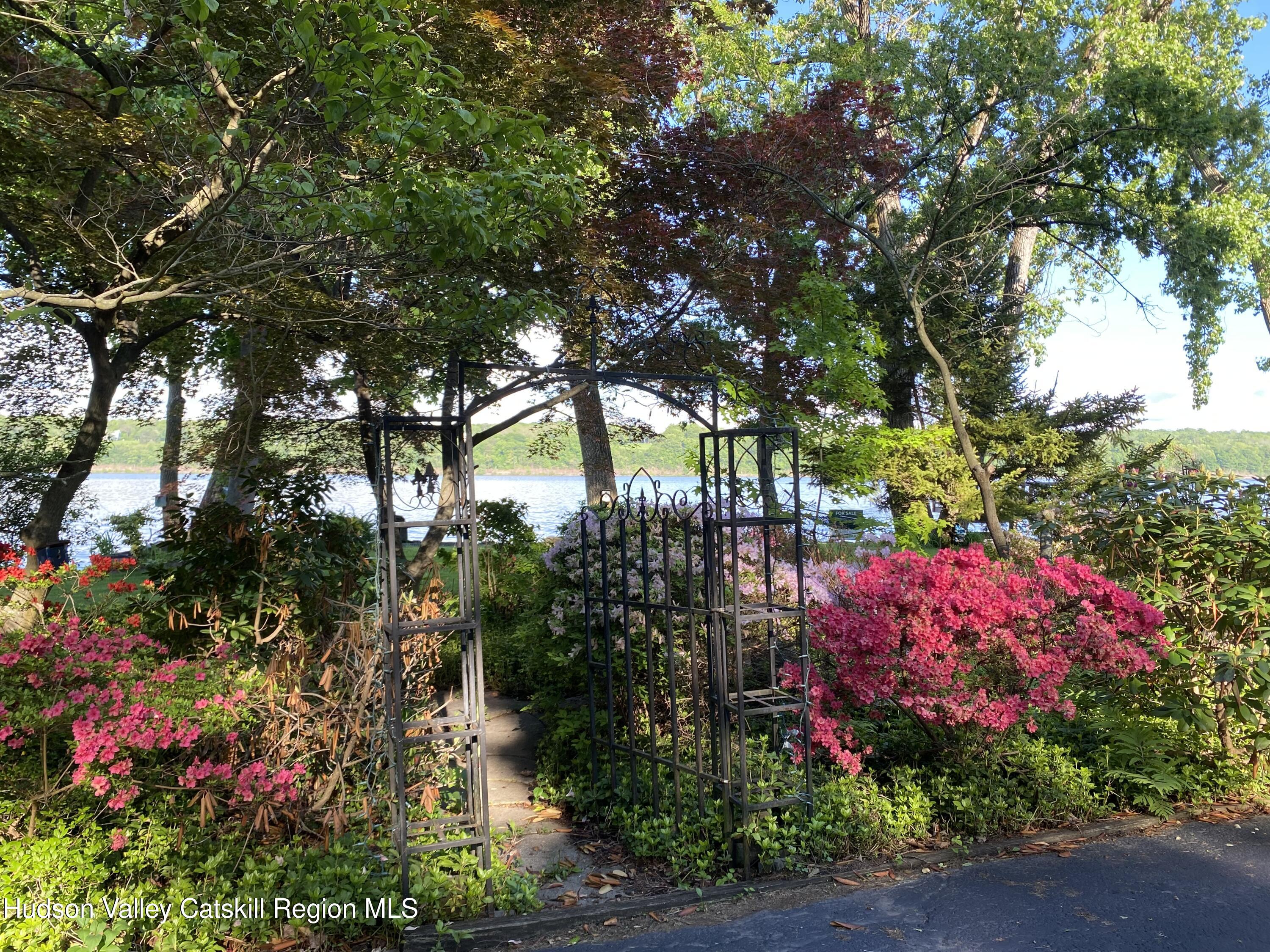 206 Riverside Drive, Malden