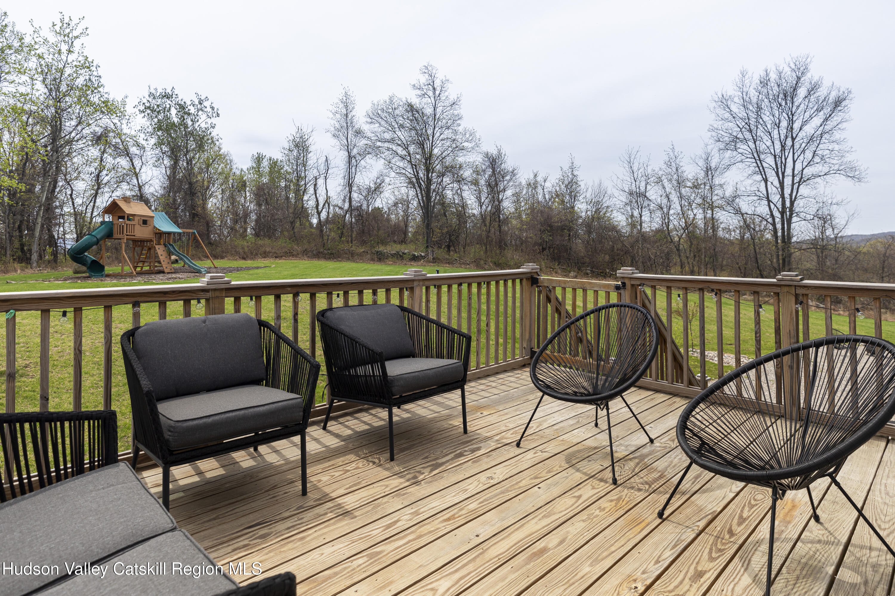 25 Meadow View Drive