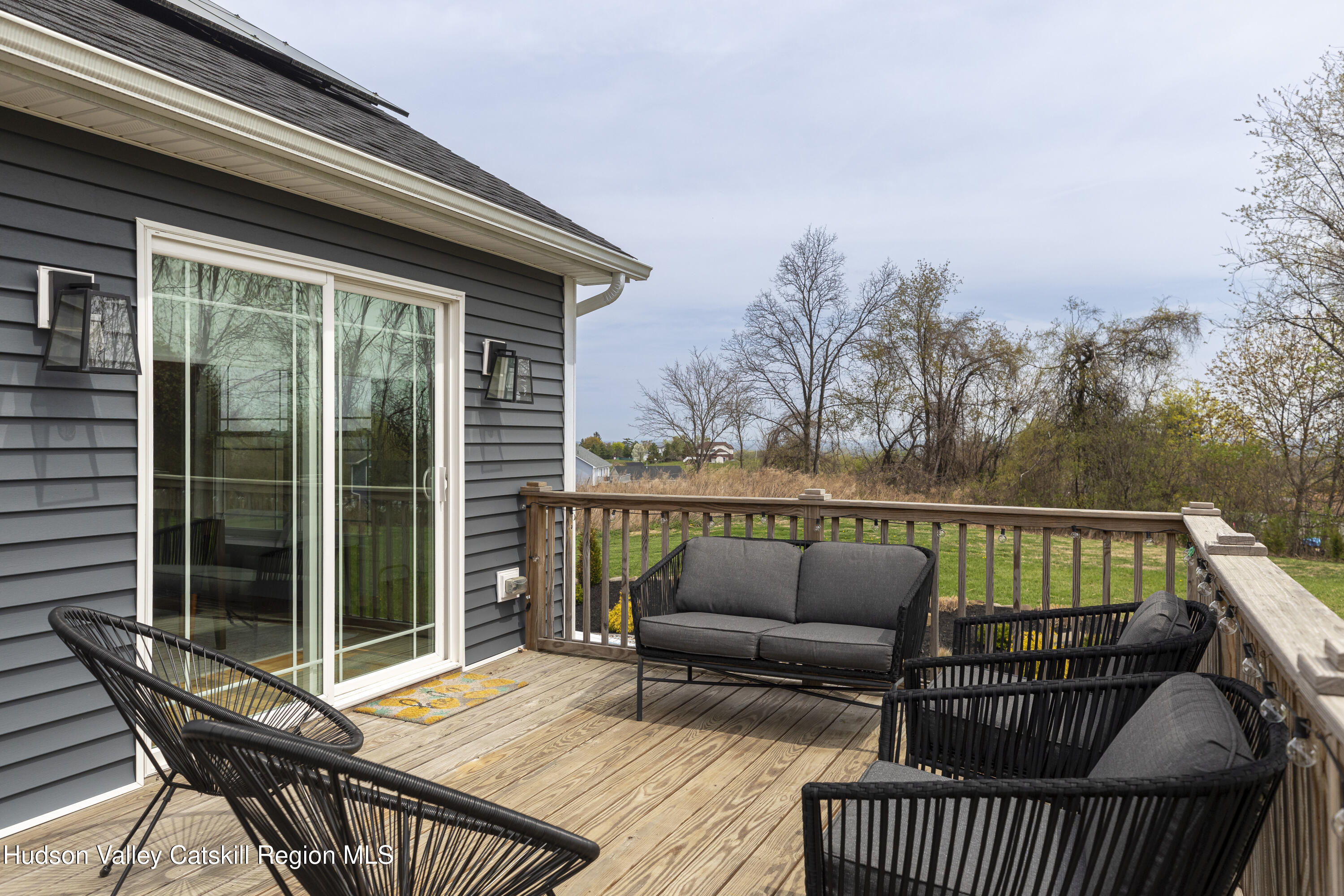 25 Meadow View Drive