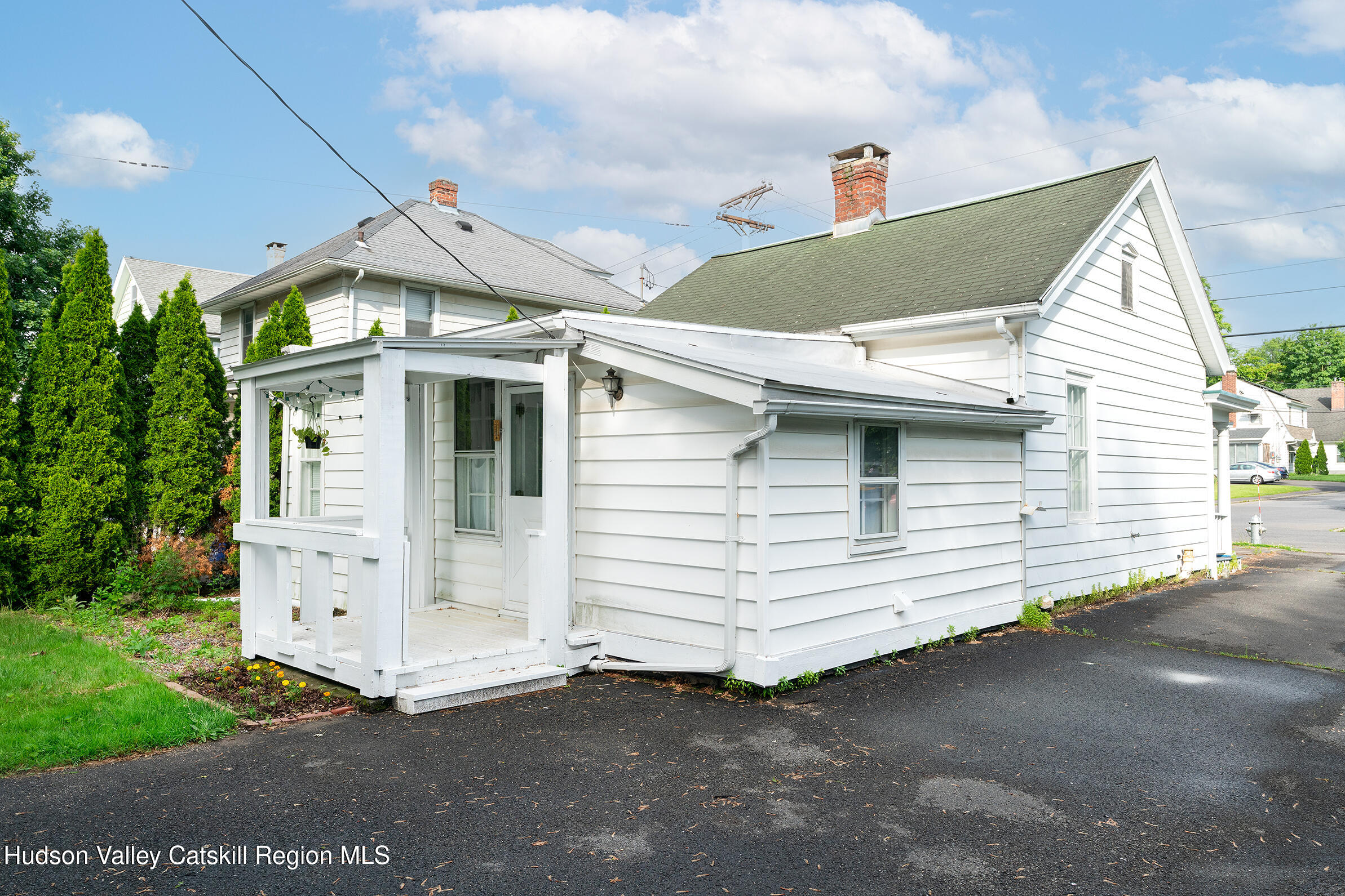 93 Pine Grove Avenue
