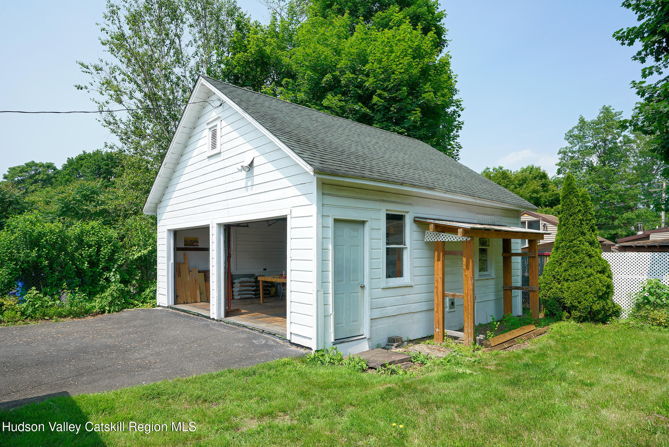 93 Pine Grove Avenue