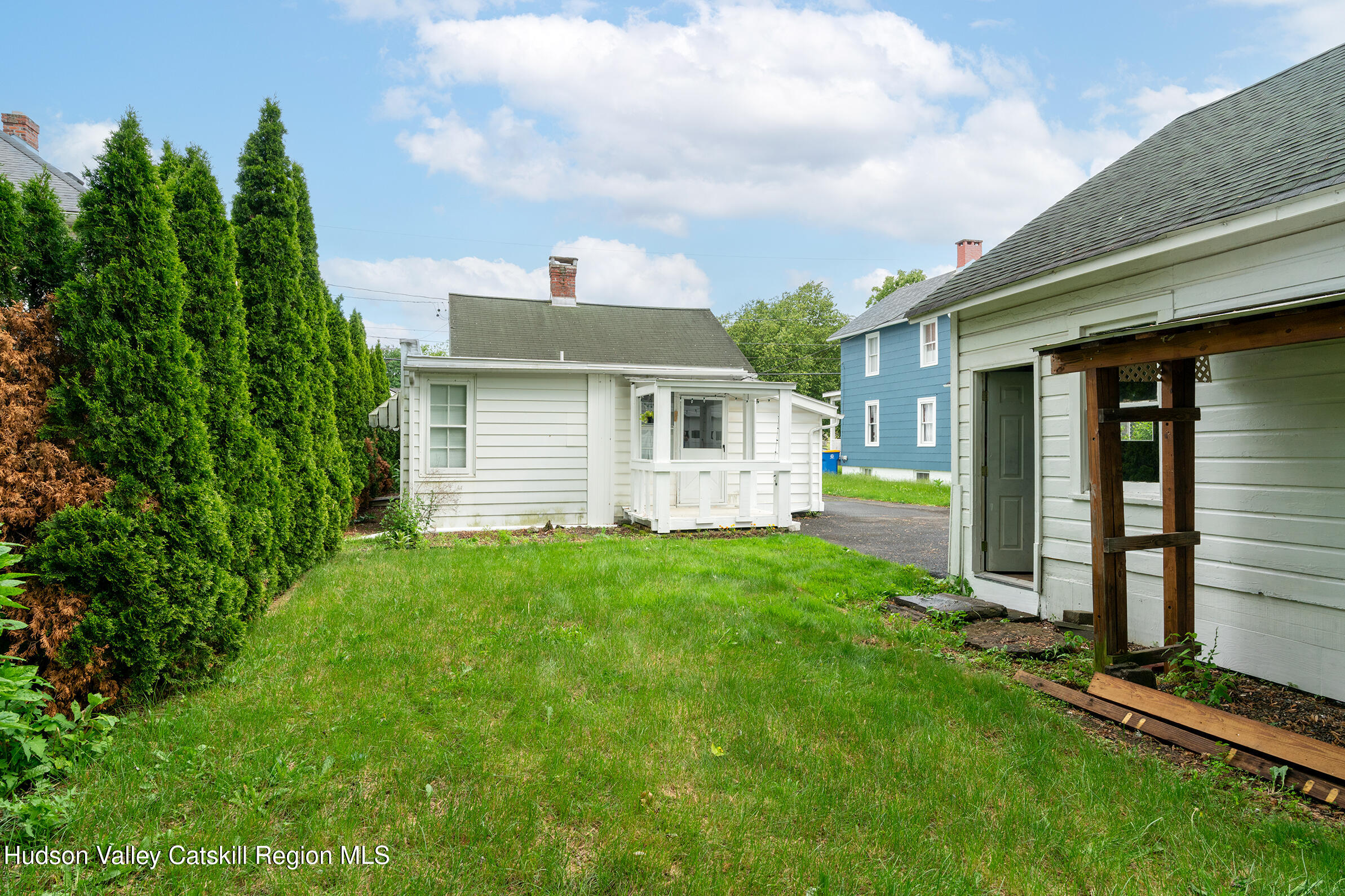 93 Pine Grove Avenue