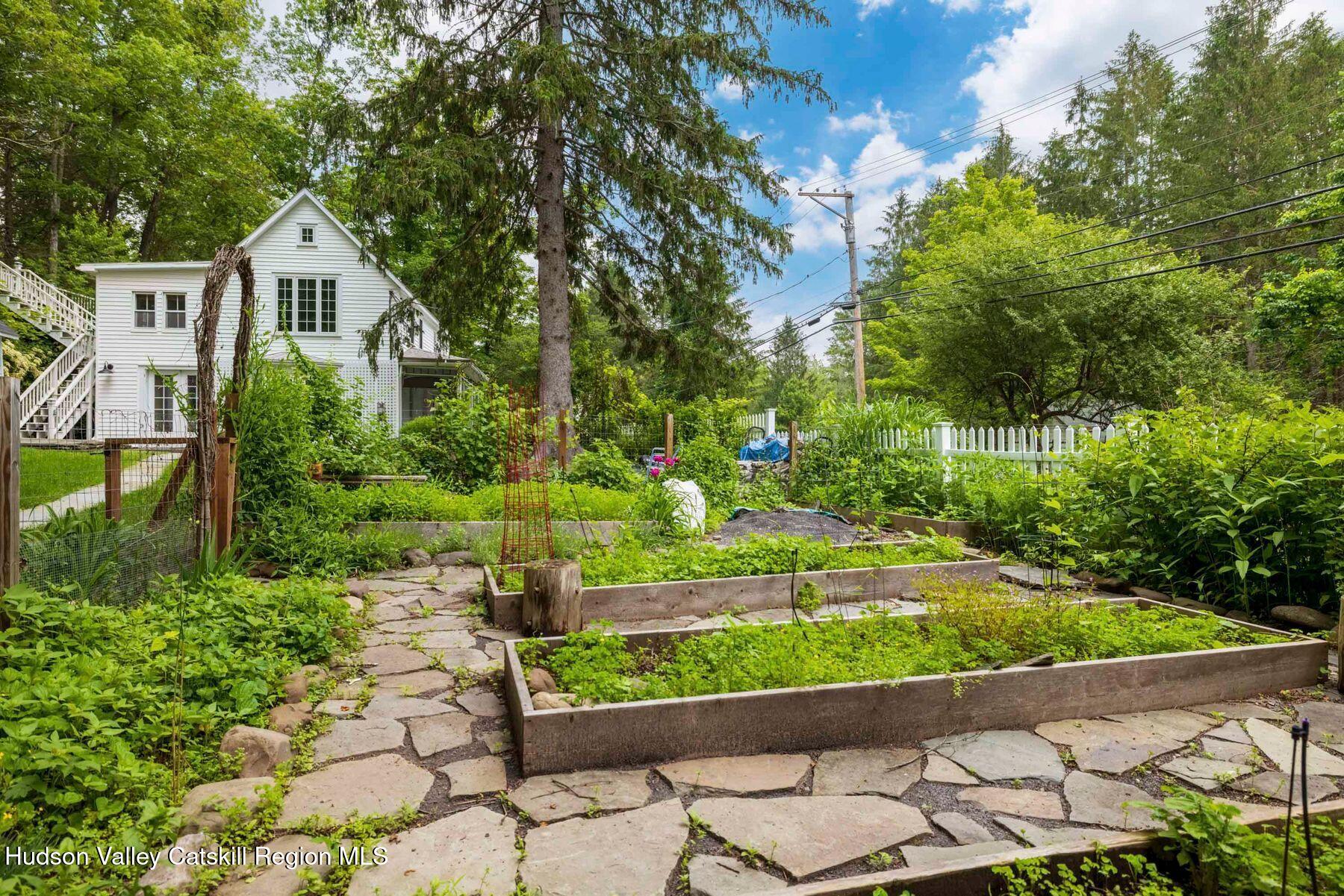 194 Wittenberg Road, Woodstock